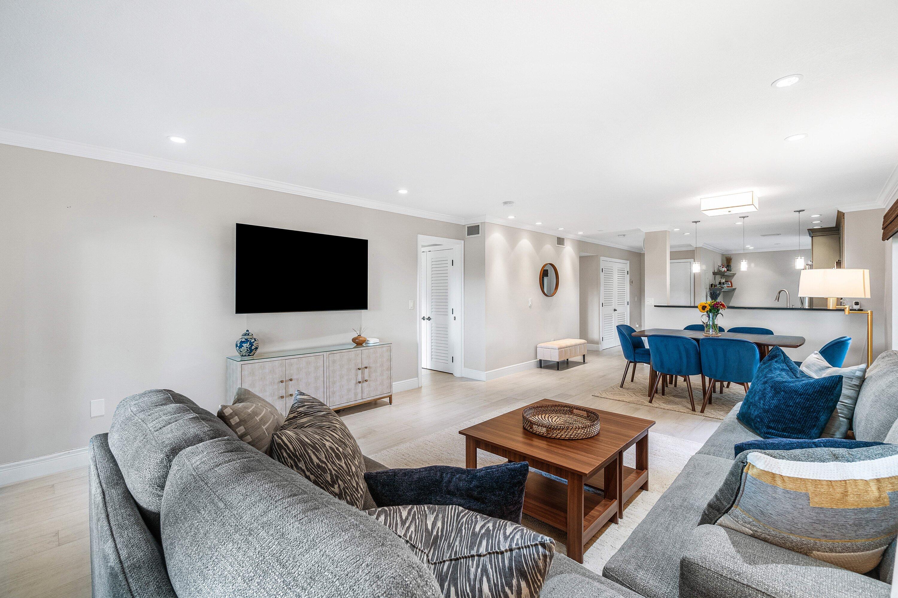 38 Southport Lane A
