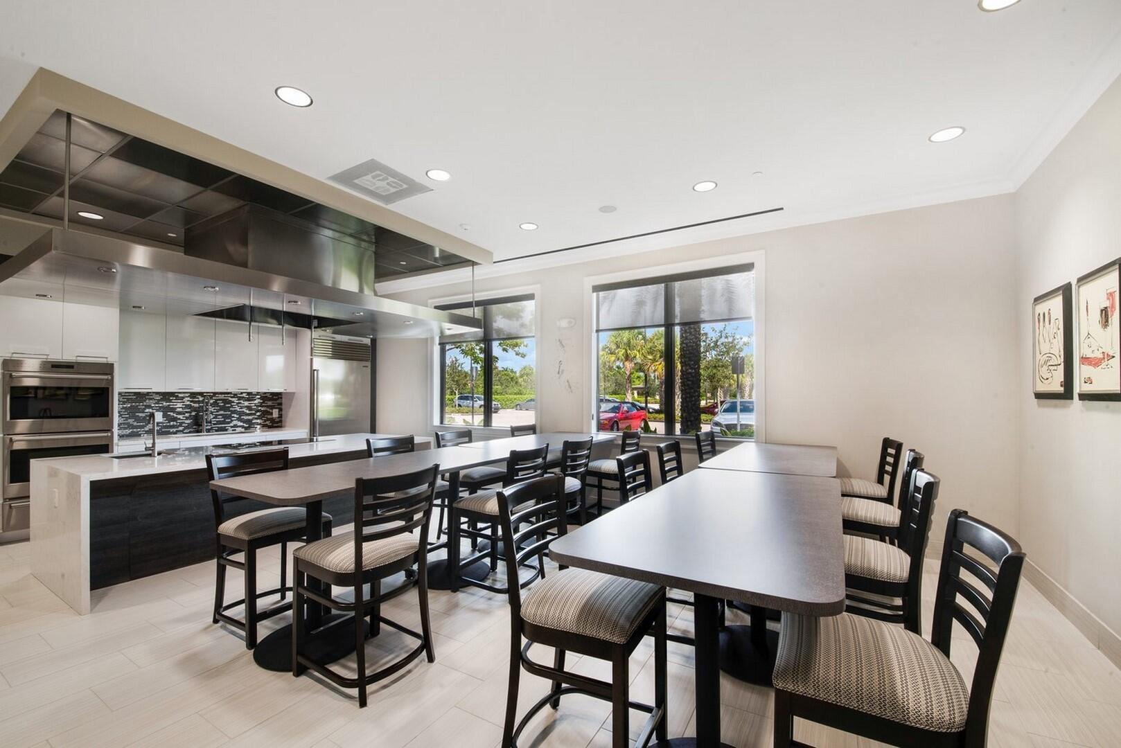 8289 Razorback Court