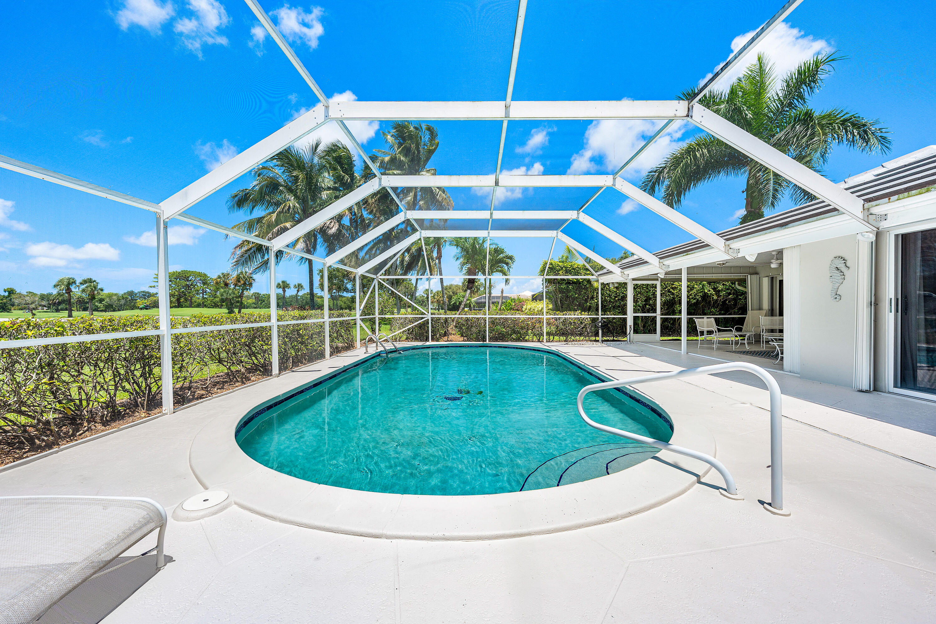 489 S Country Club Drive