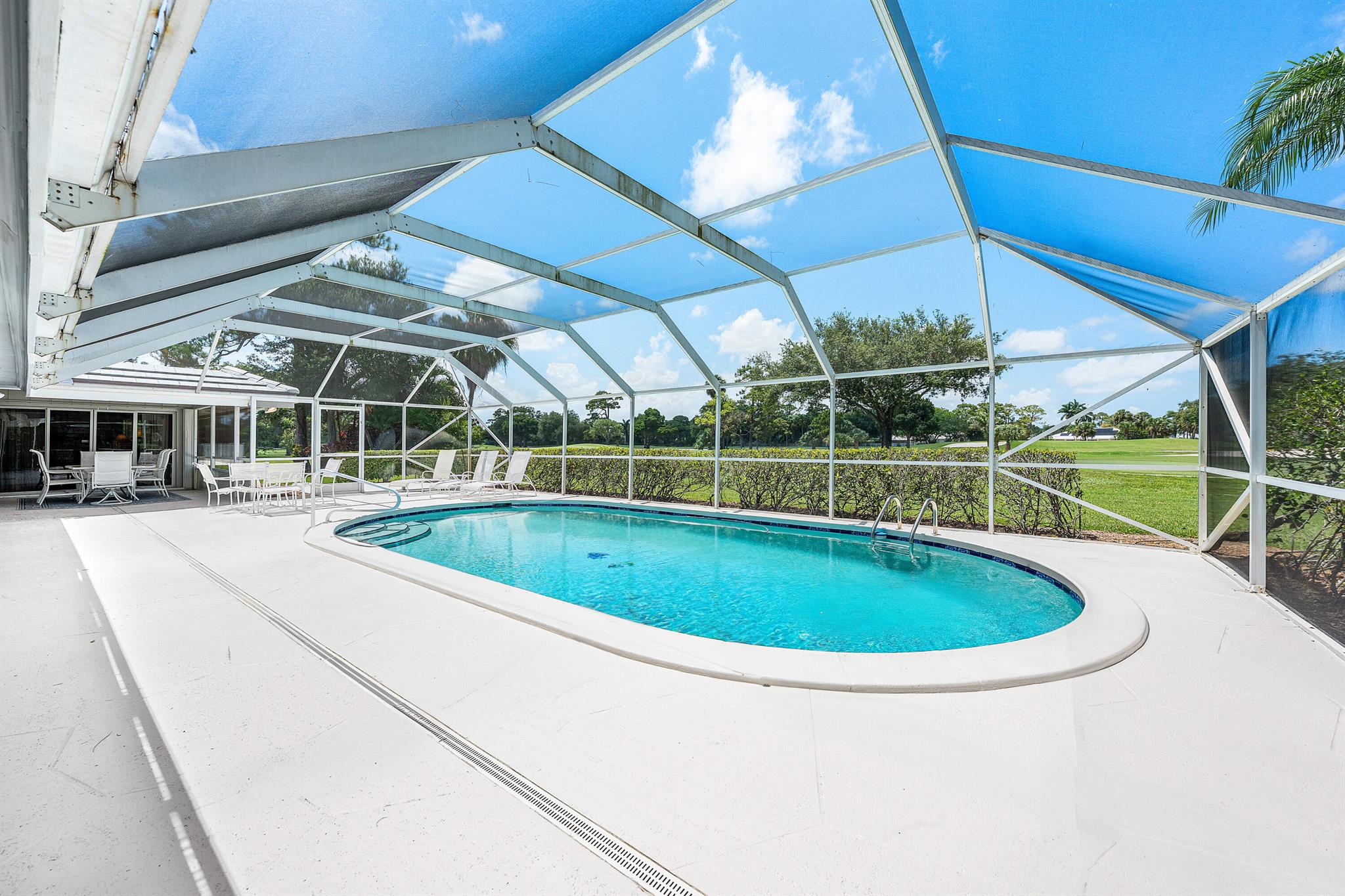 489 S Country Club Drive