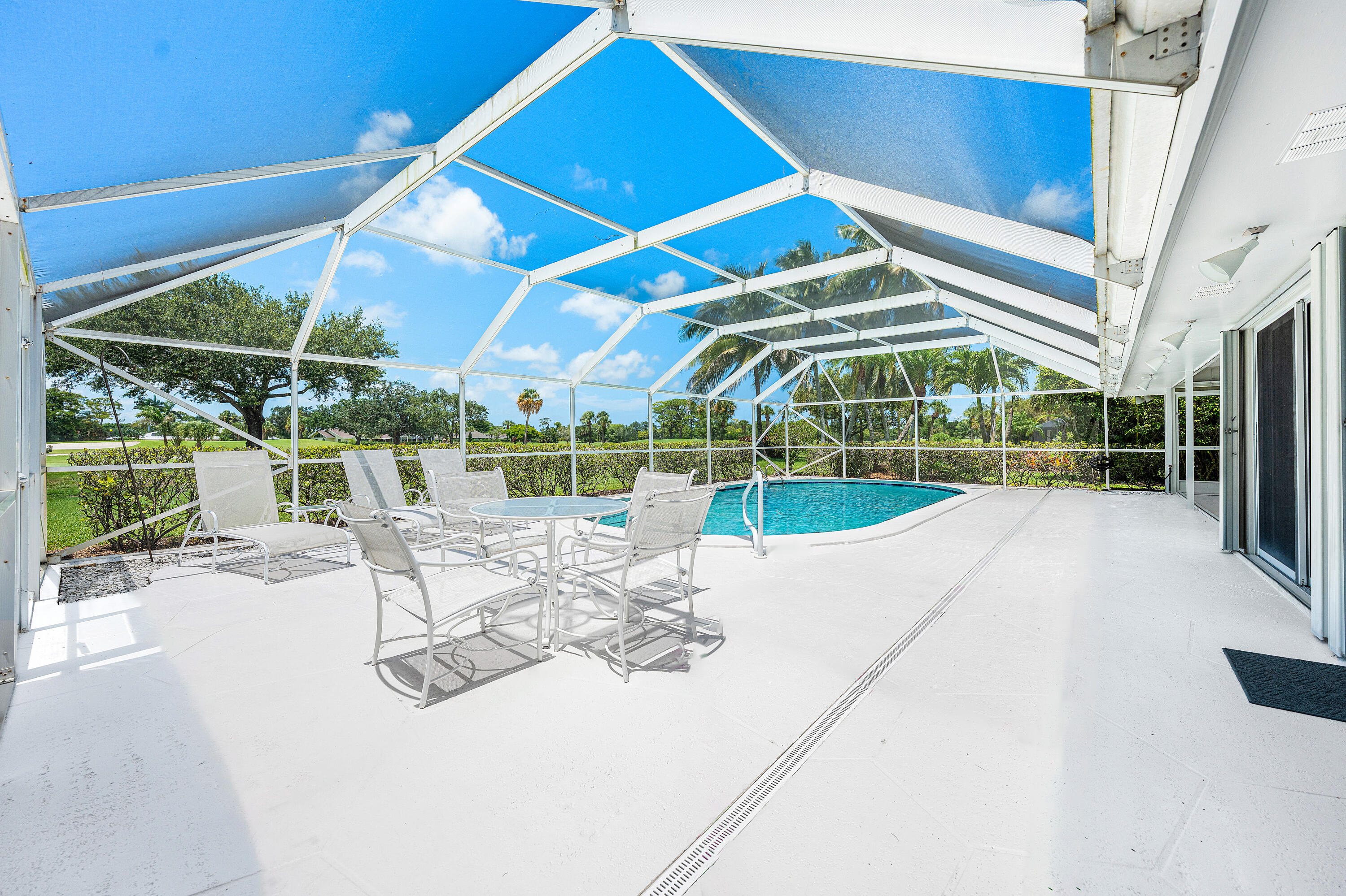 489 S Country Club Drive