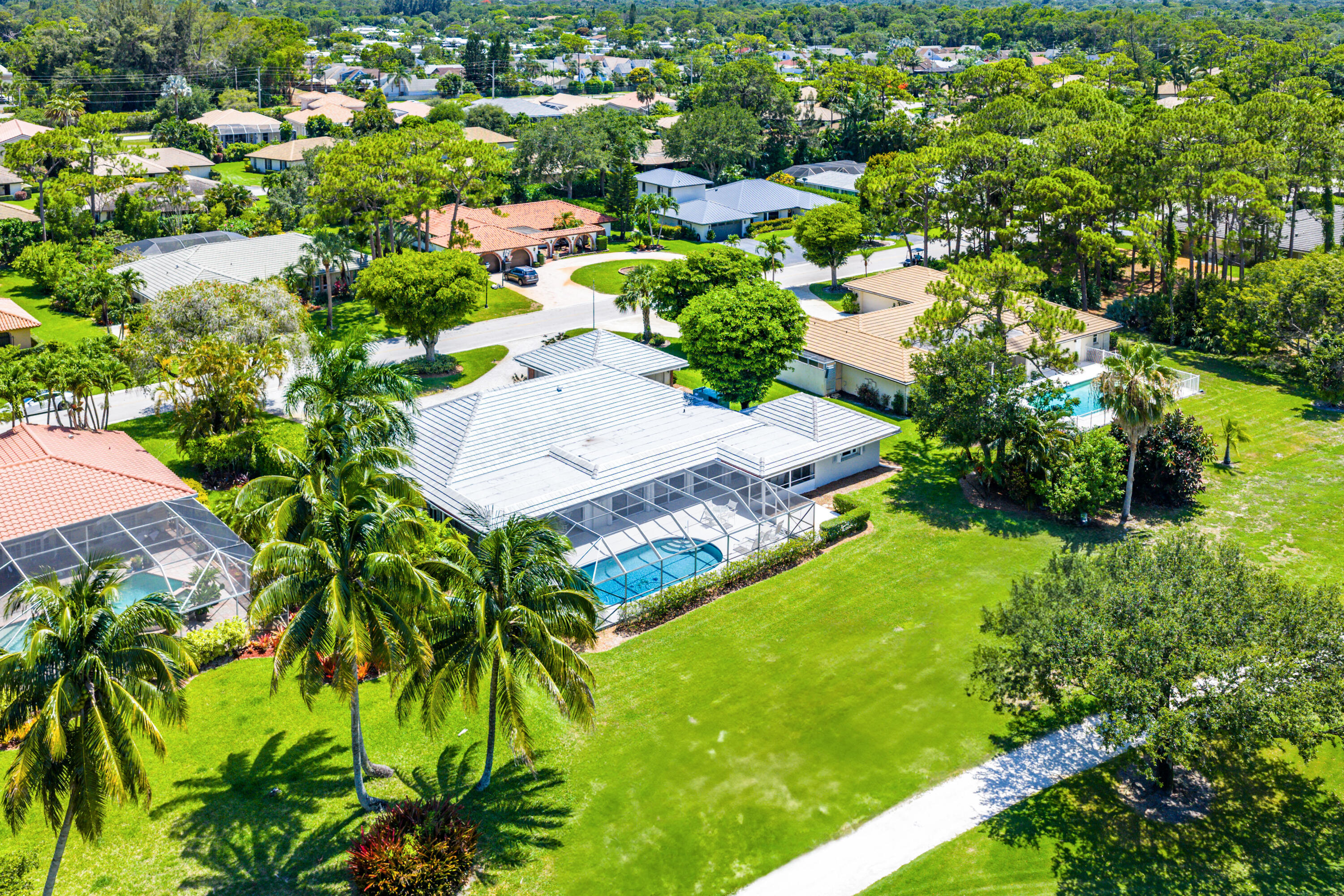 489 S Country Club Drive