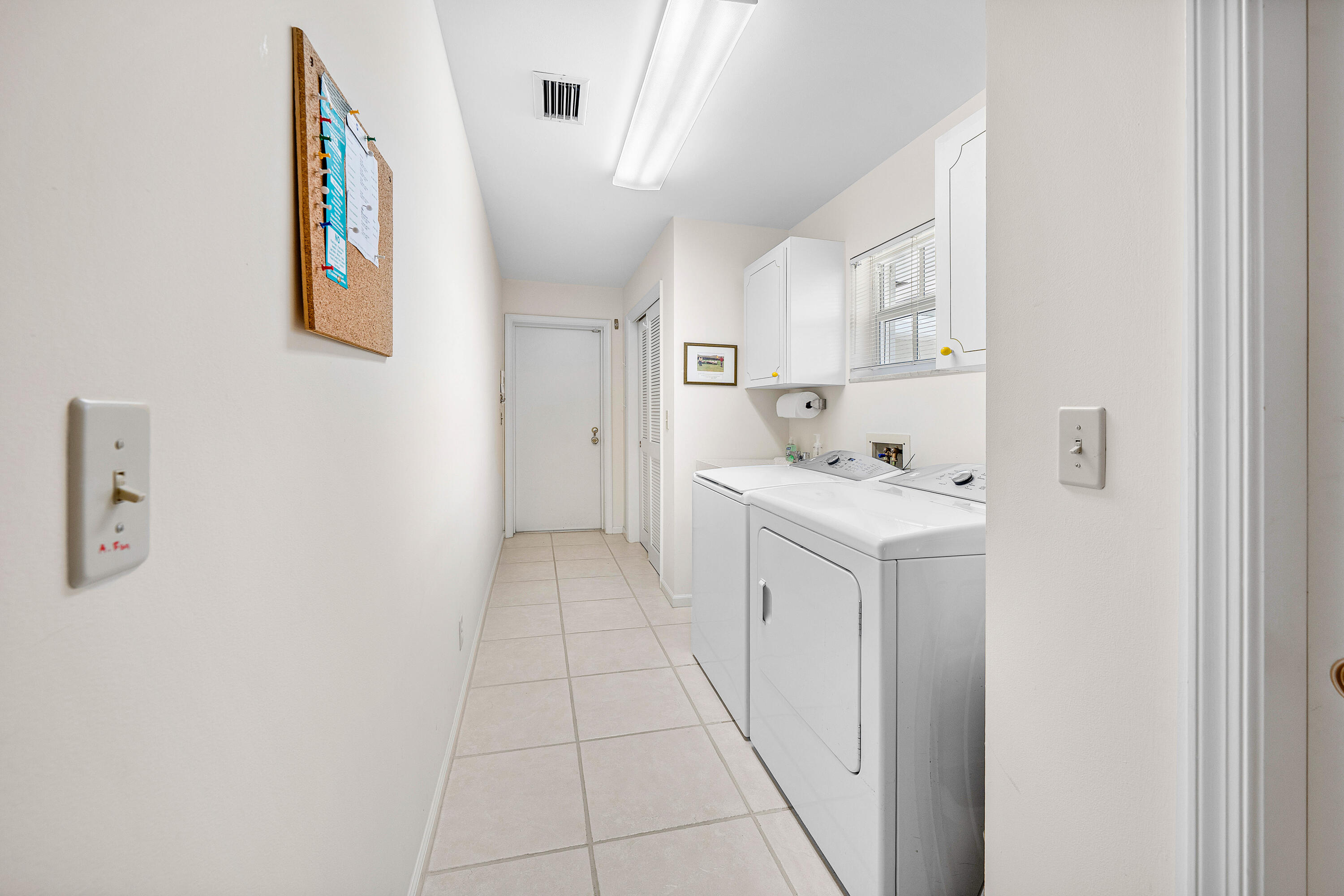 489 S Country Club Drive