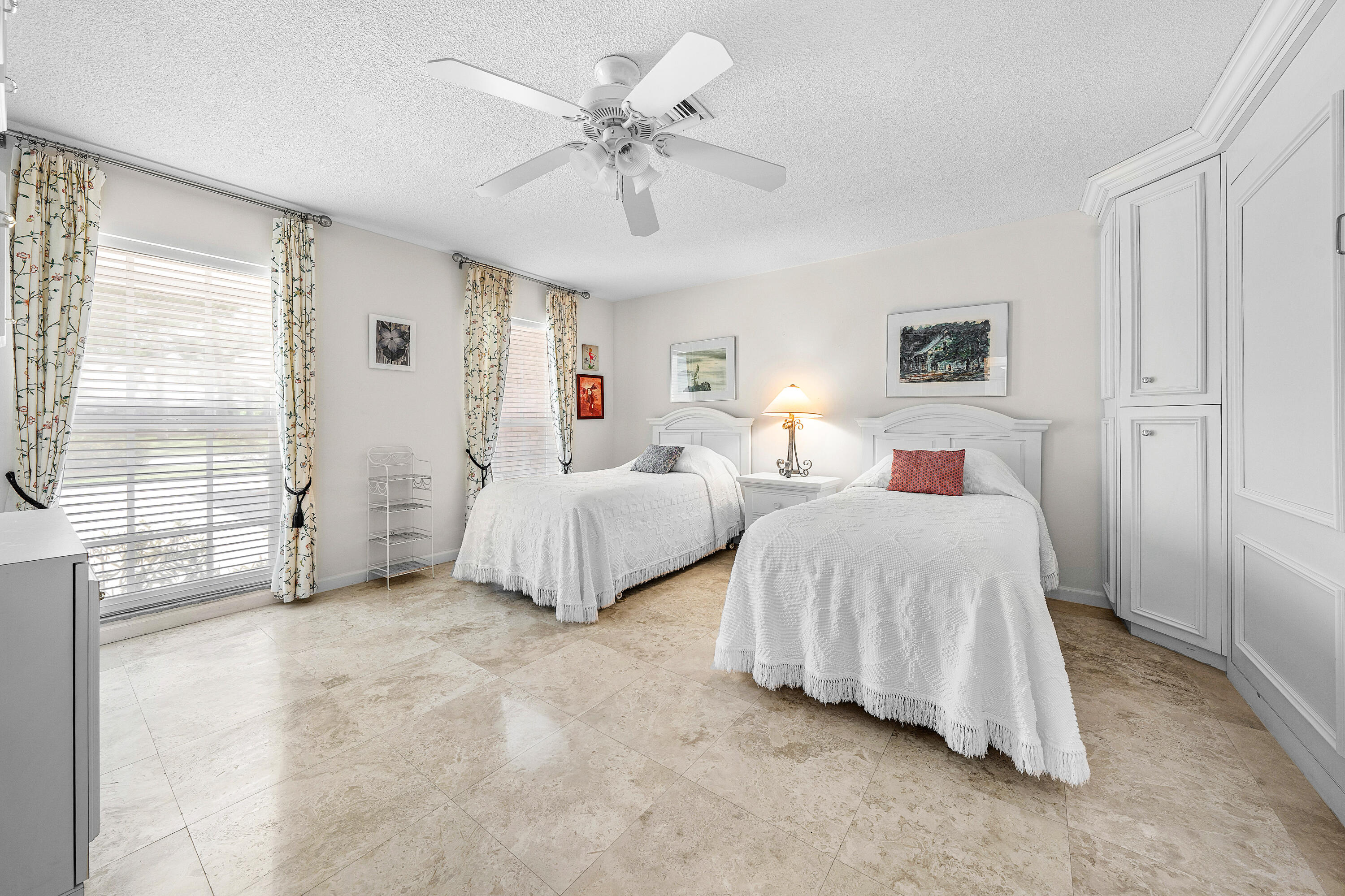 489 S Country Club Drive