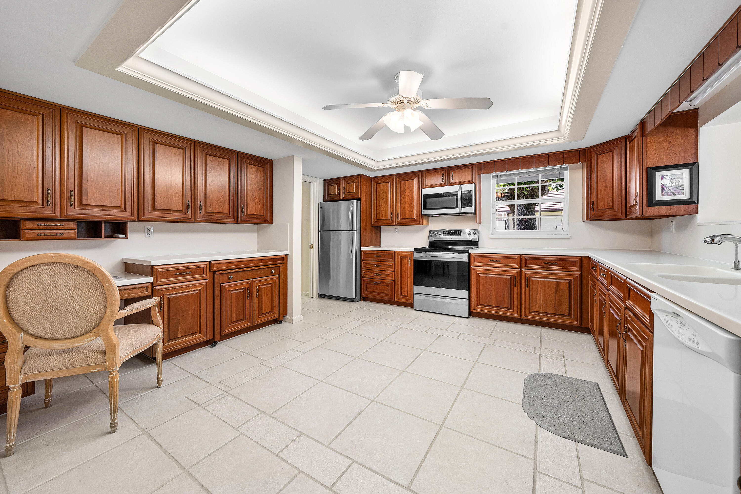489 S Country Club Drive