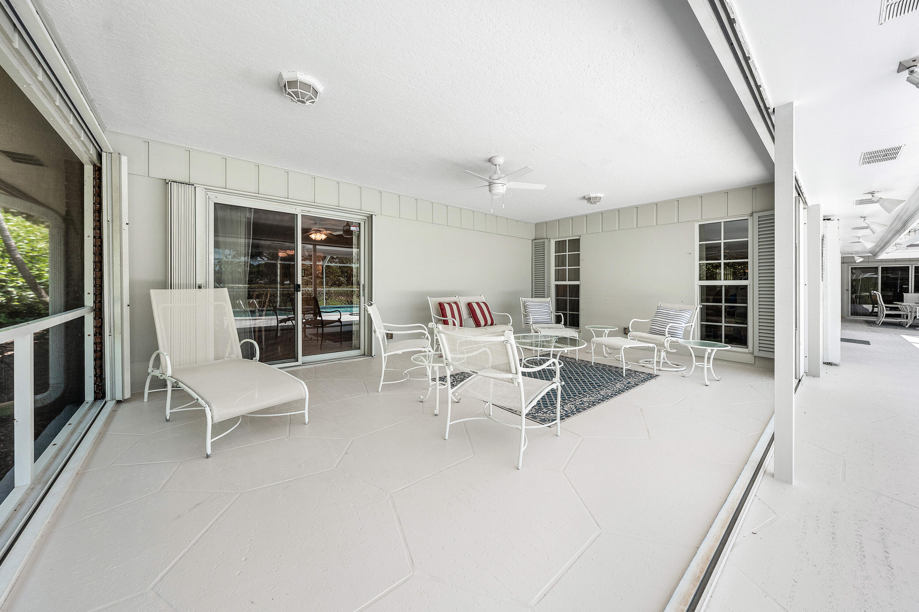 489 S Country Club Drive