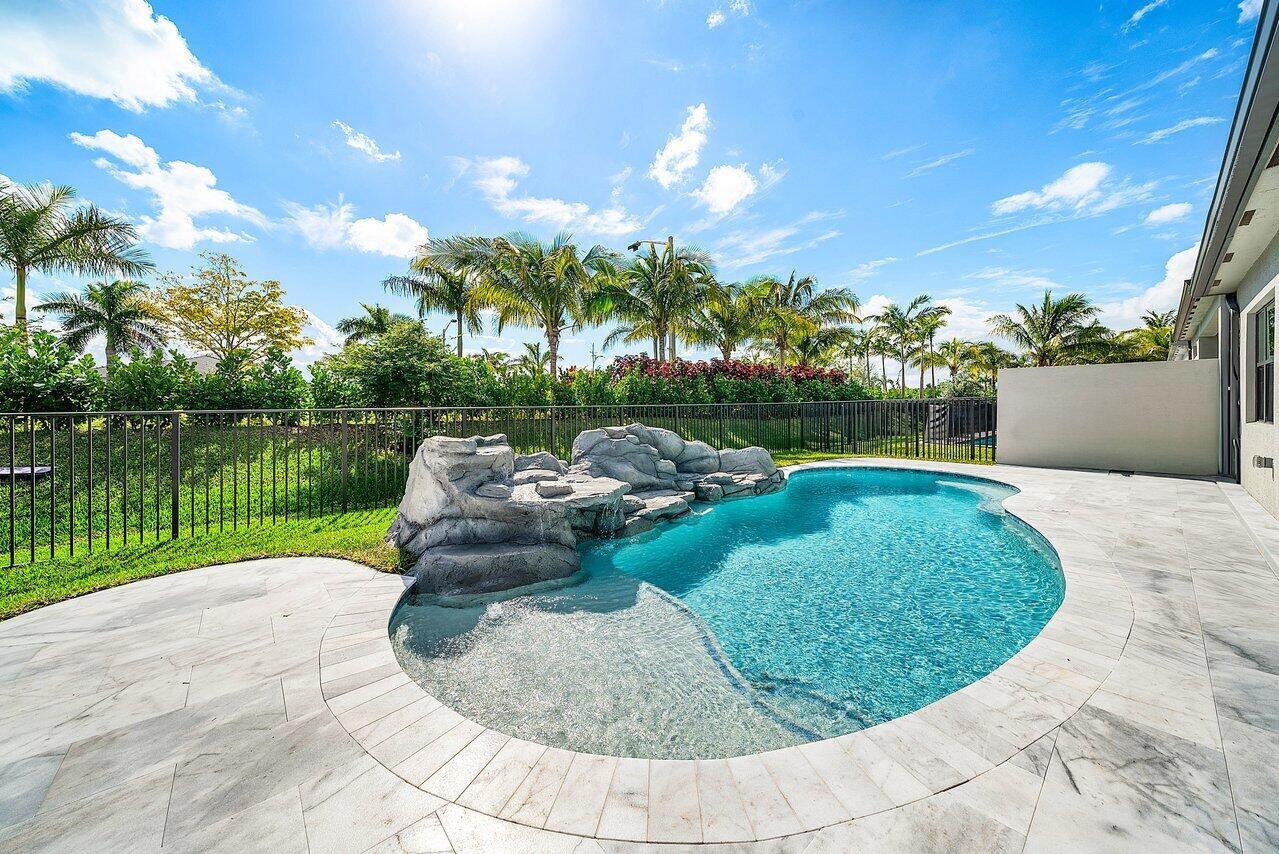 9832 Turning Bluff Lane