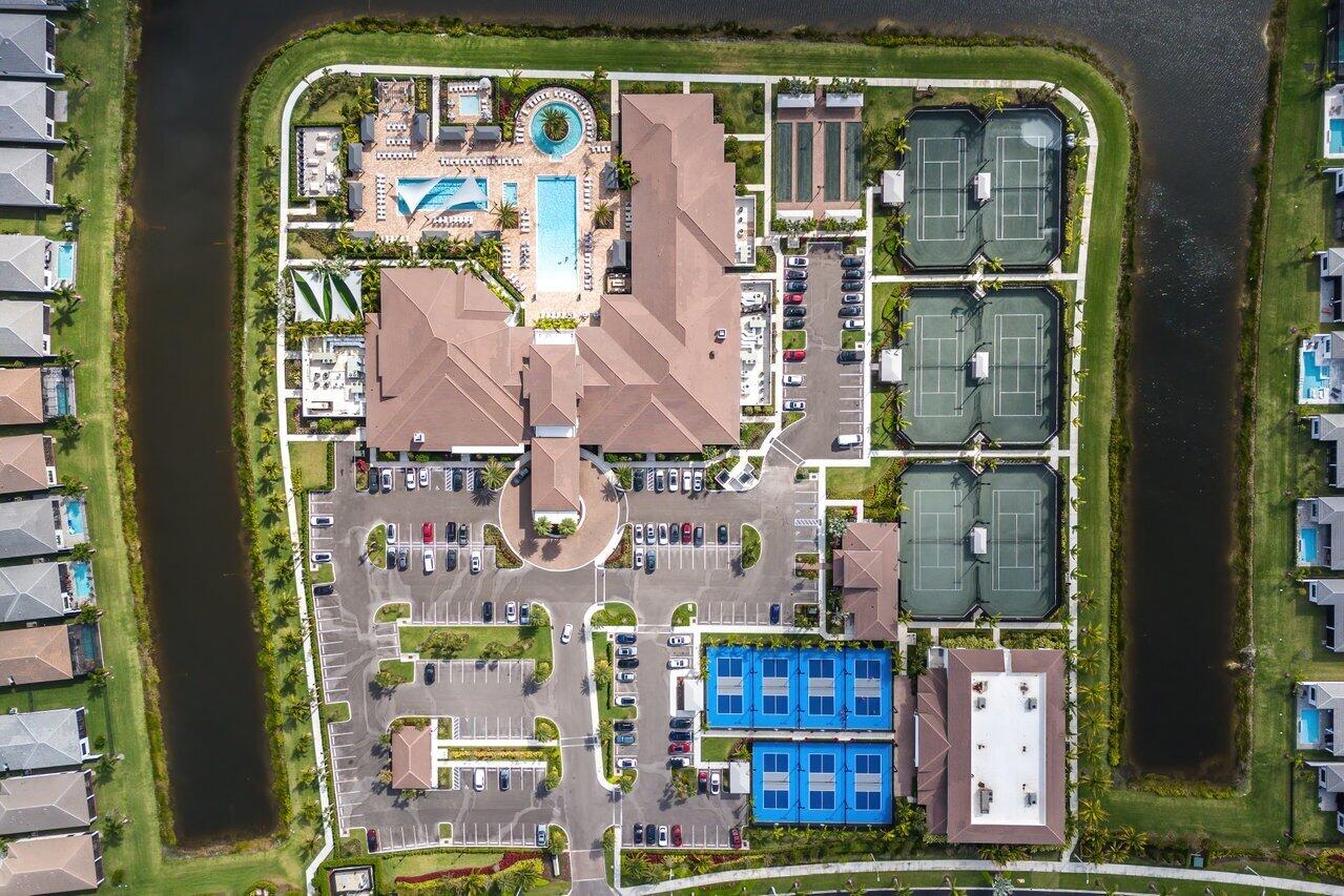 9832 Turning Bluff Lane