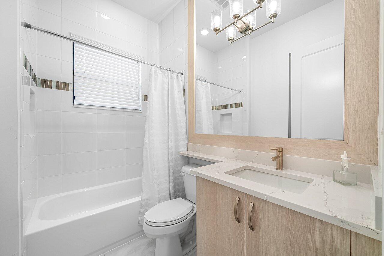 9832 Turning Bluff Lane