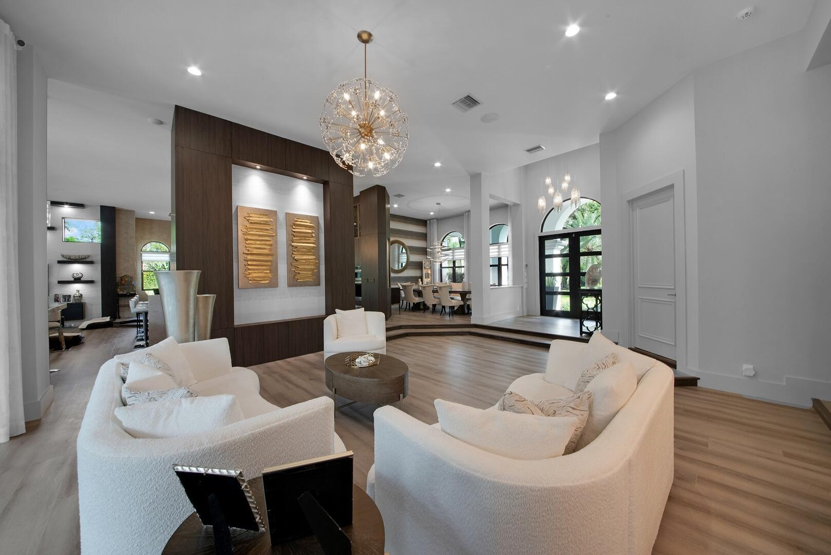 15271 Tall Oak Avenue