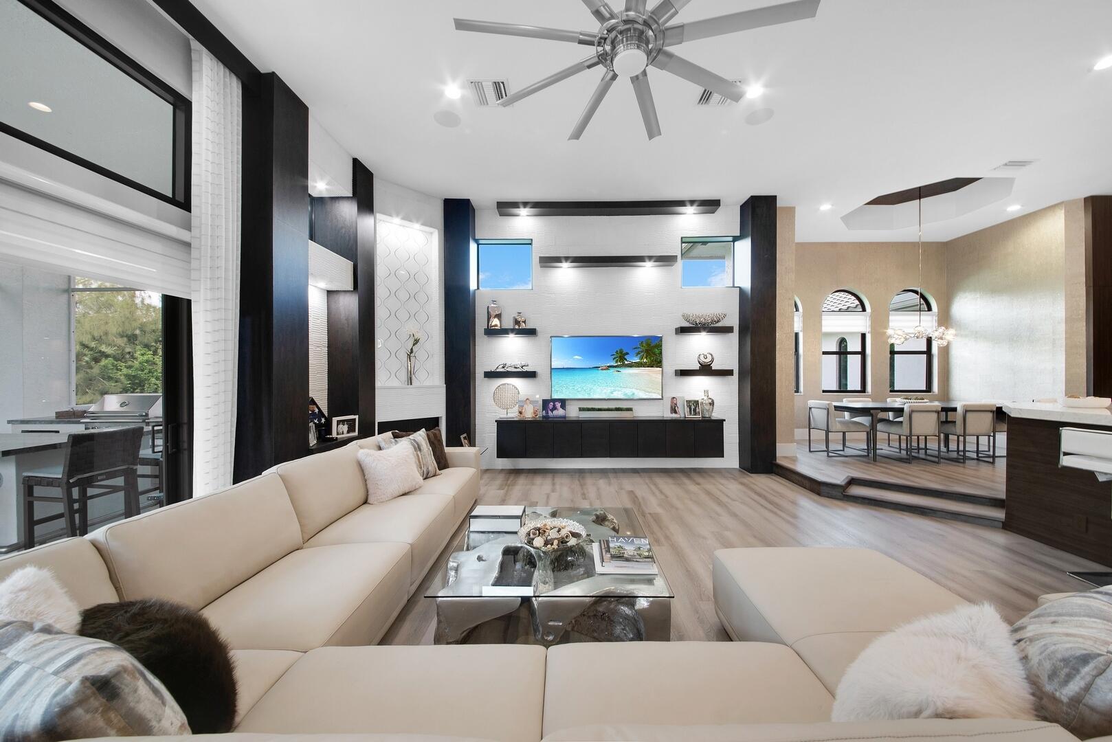 15271 Tall Oak Avenue