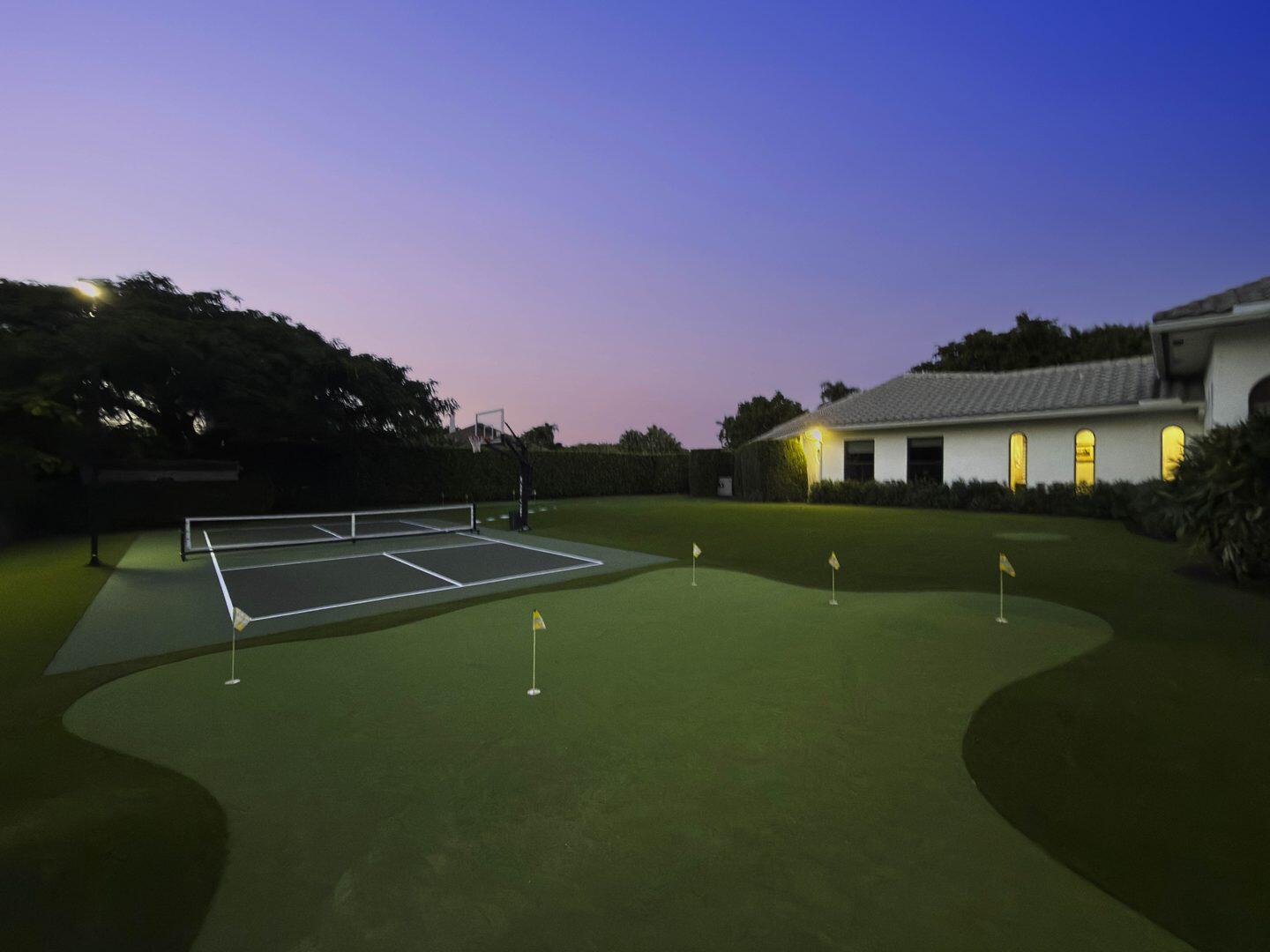 15271 Tall Oak Avenue