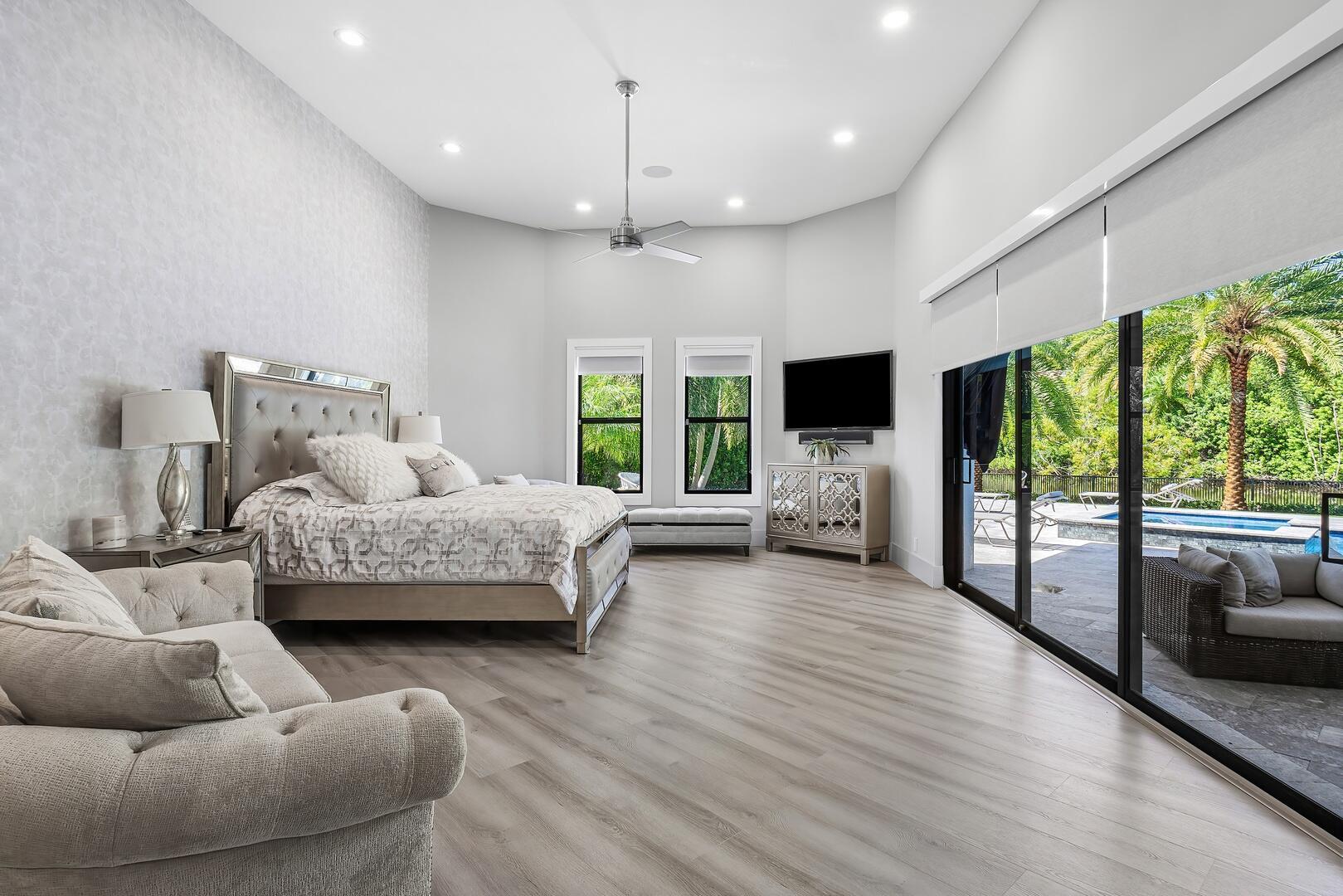 15271 Tall Oak Avenue