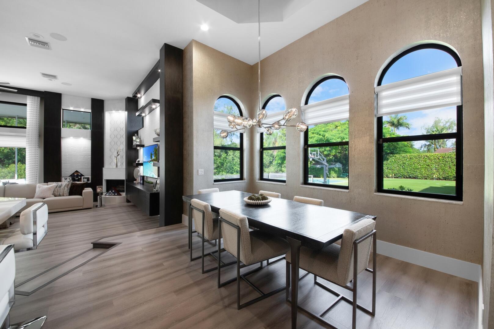 15271 Tall Oak Avenue