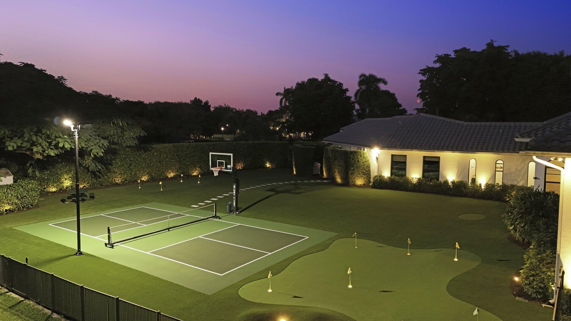 15271 Tall Oak Avenue