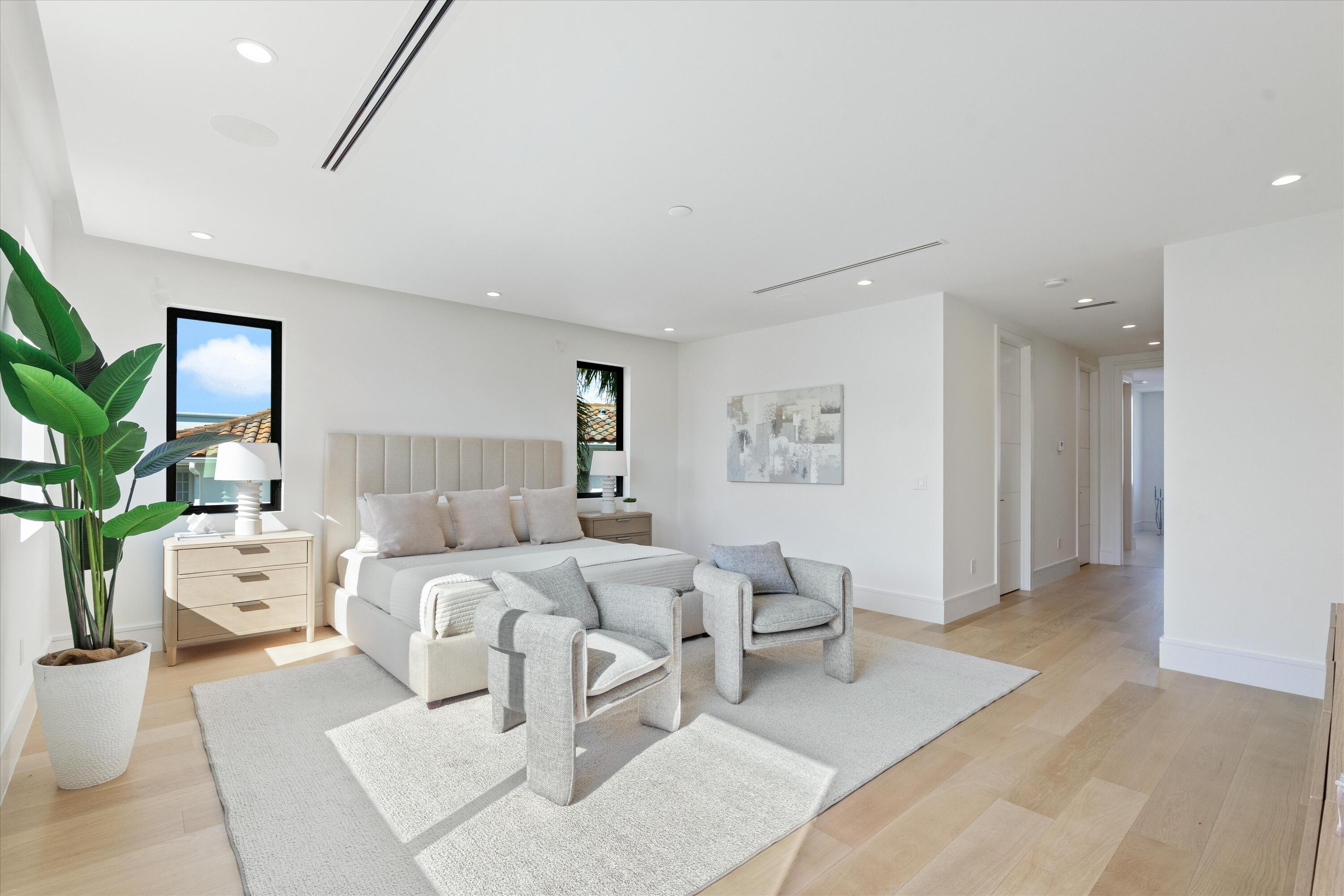 498 NE 6th Street