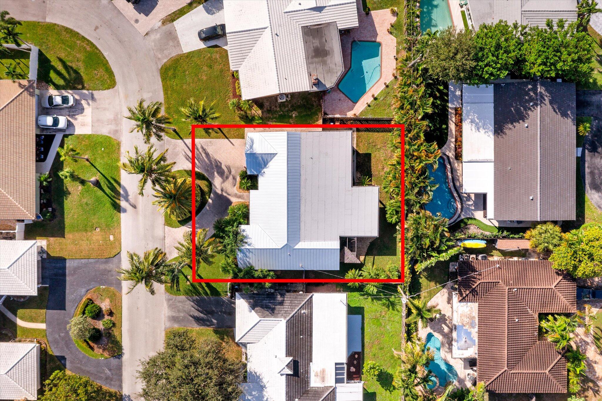 2251 NE 37th Court
