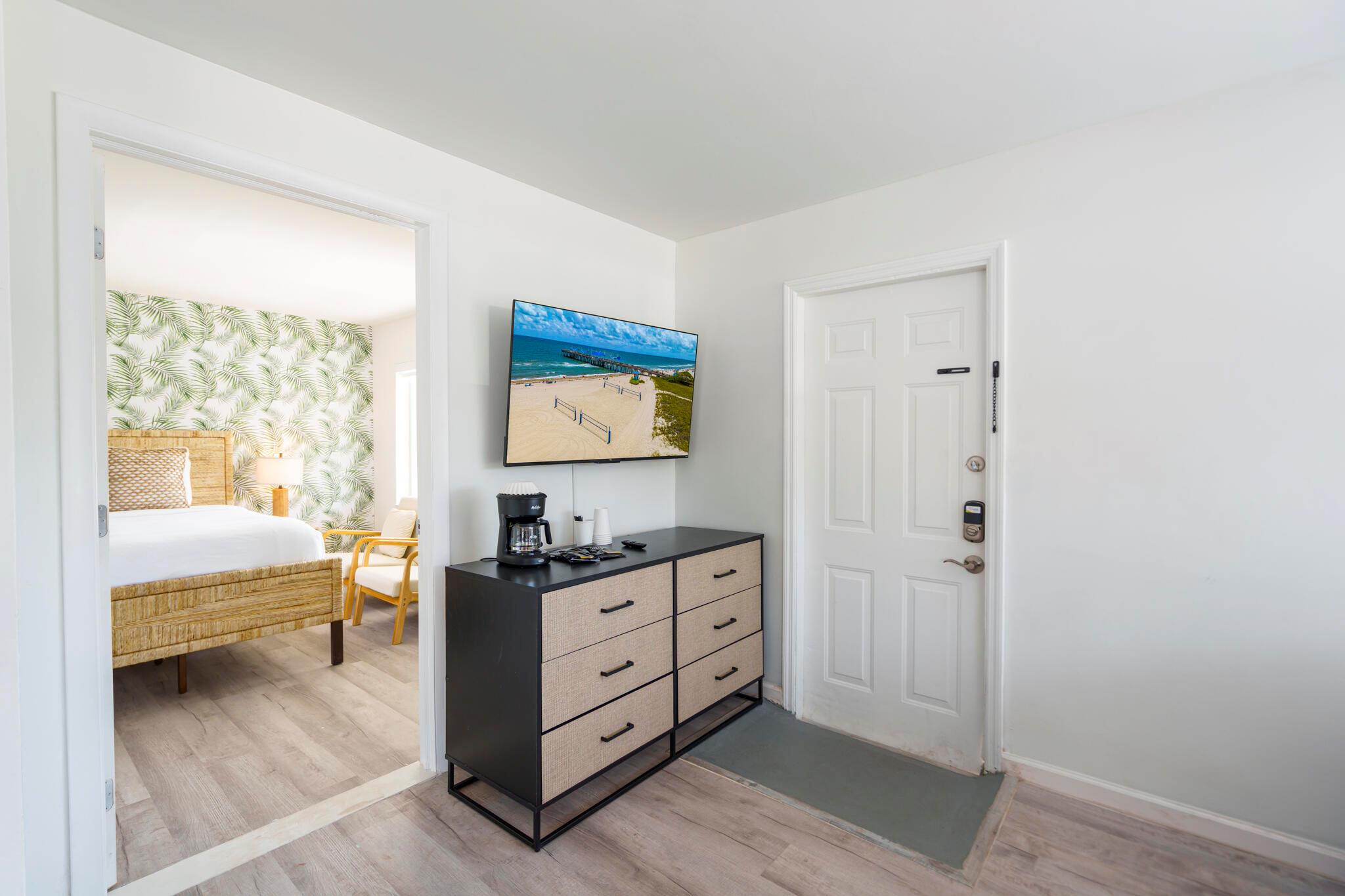 1020 N Riverside Drive