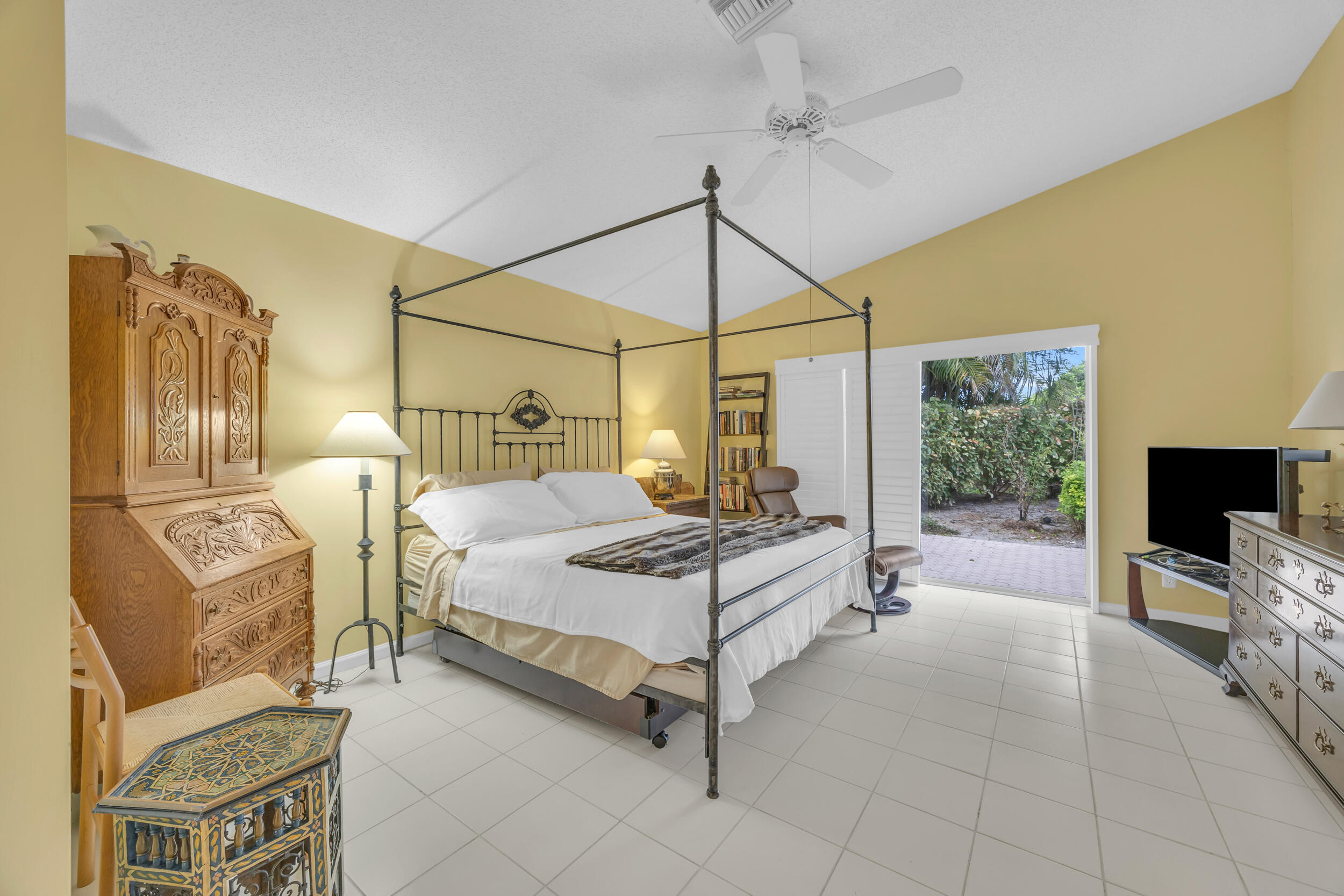 5141 Columbo Court