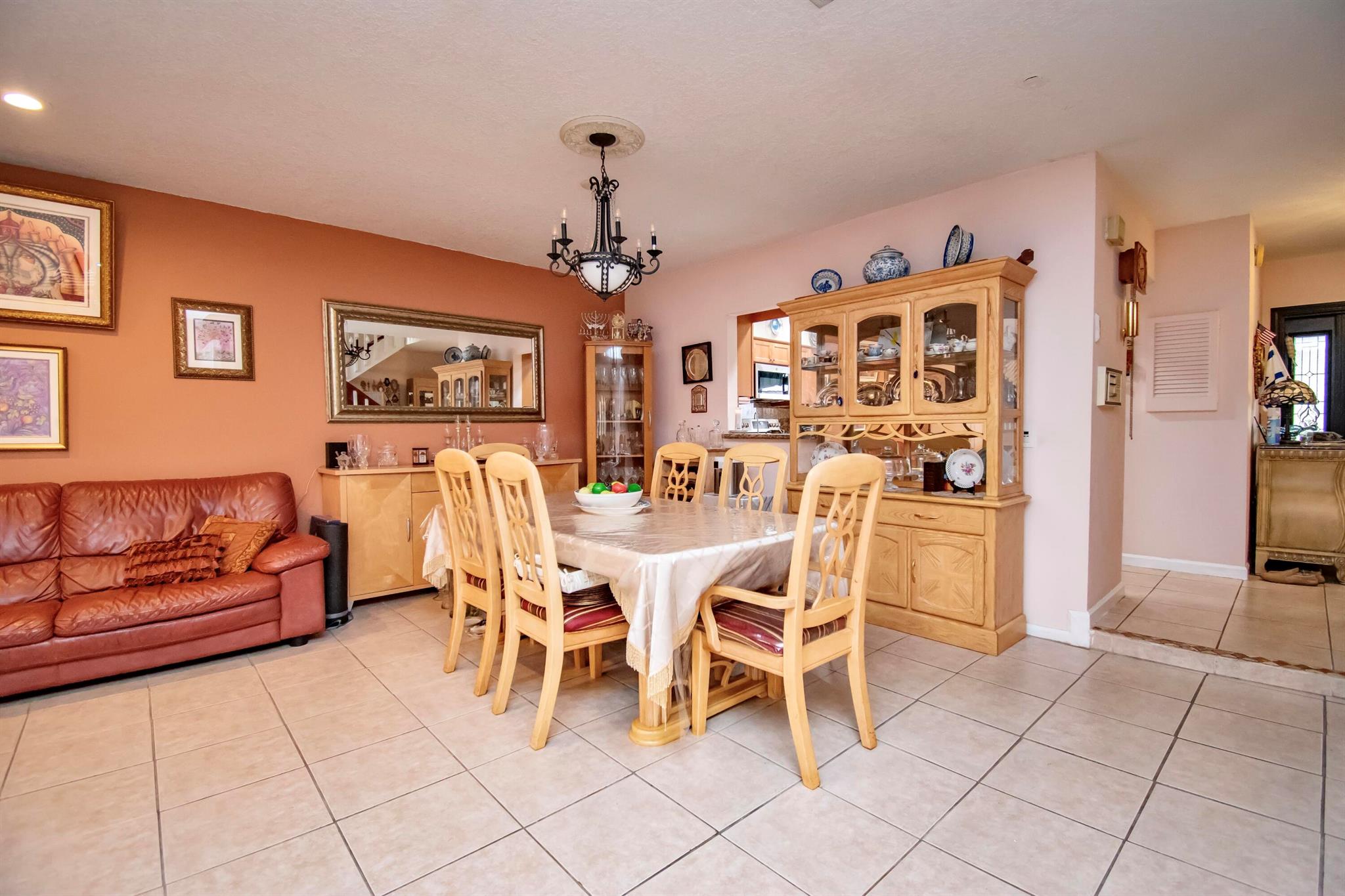 6640 Thornhill Court # 6