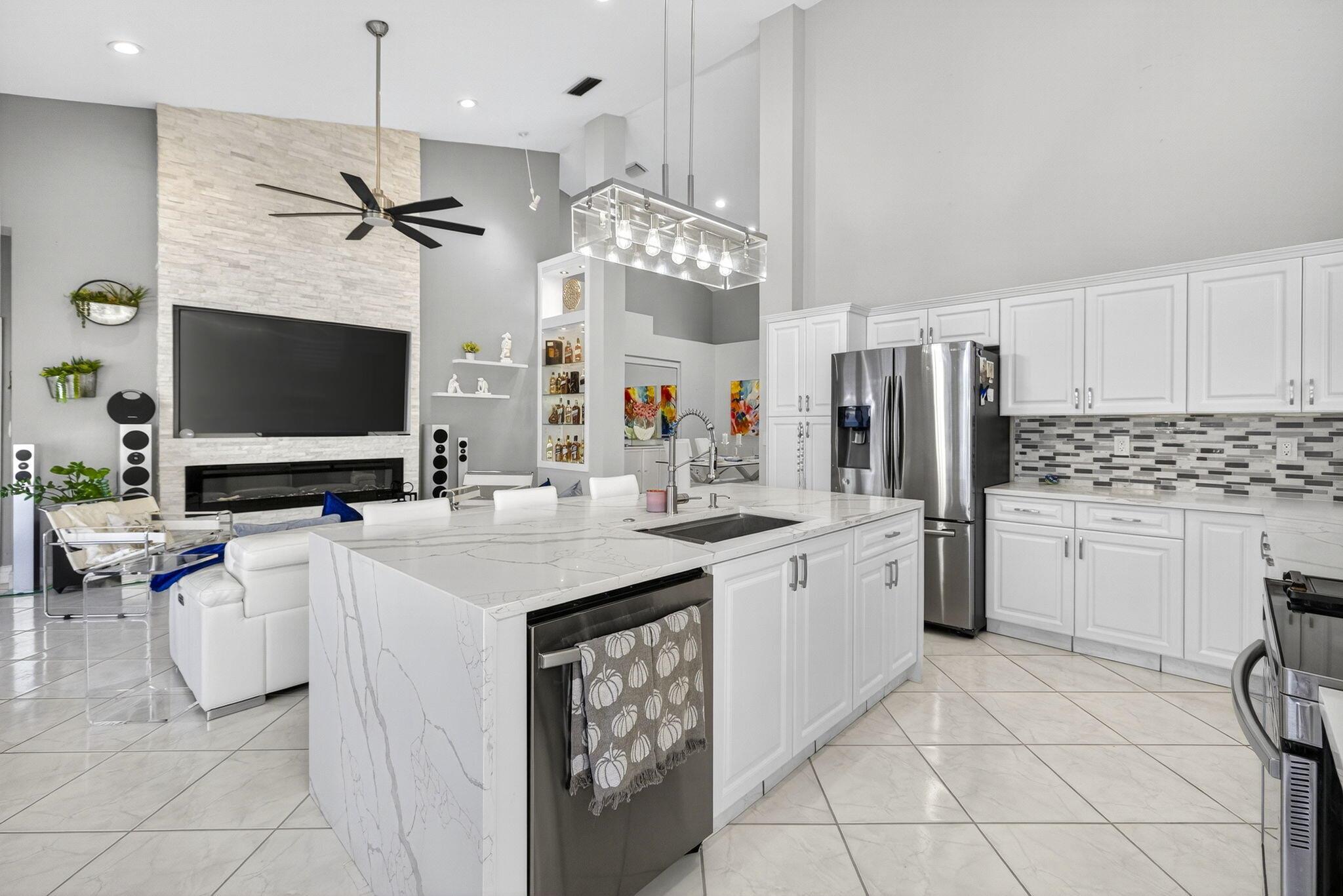 8337 Horseshoe Bay Road