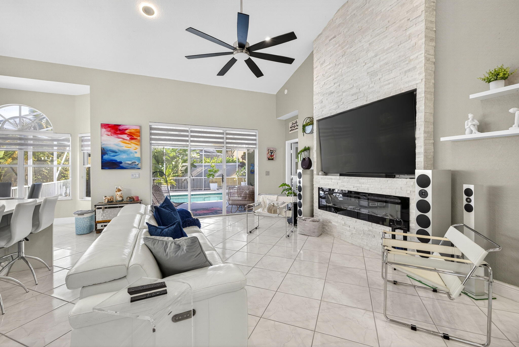 8337 Horseshoe Bay Road