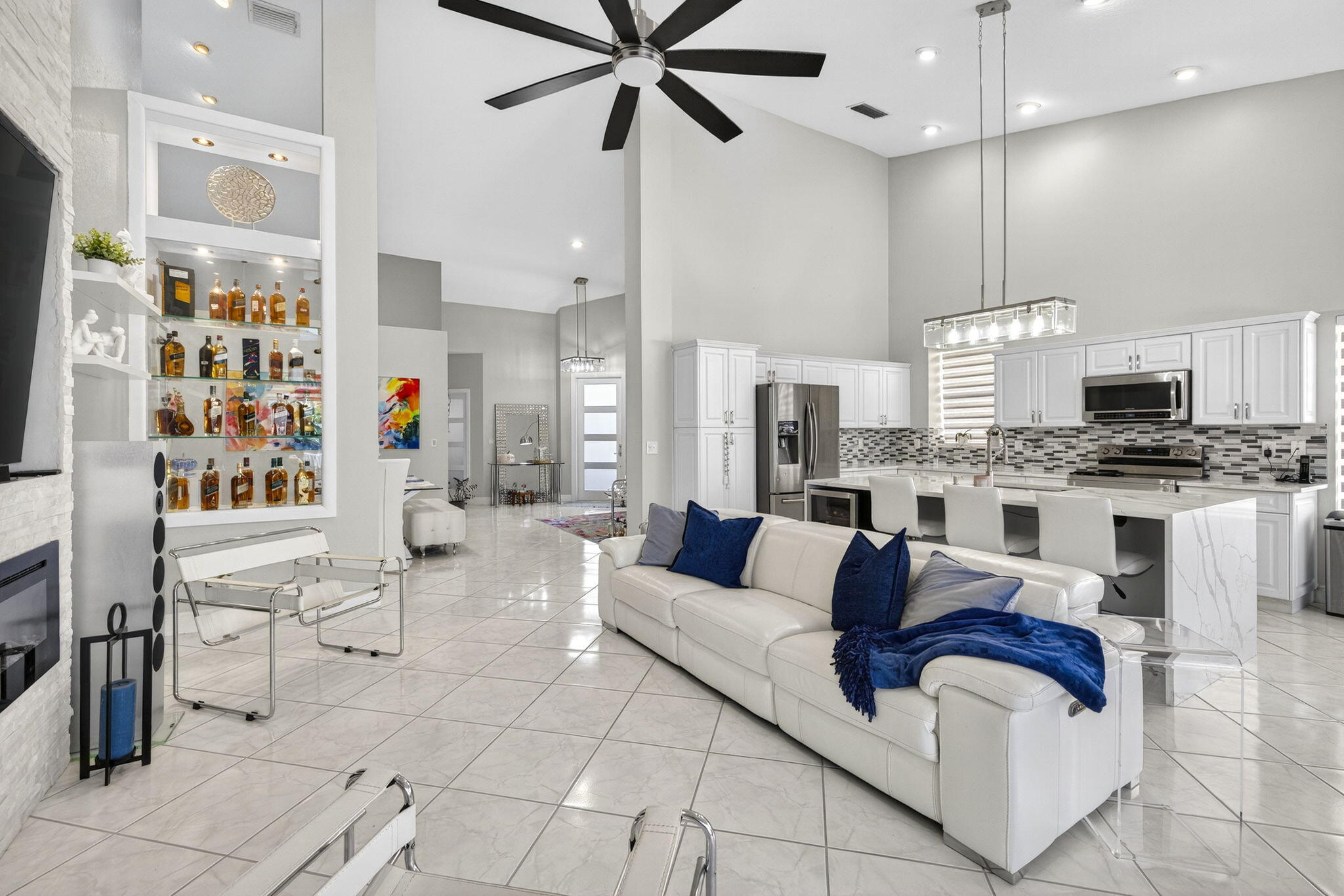 8337 Horseshoe Bay Road