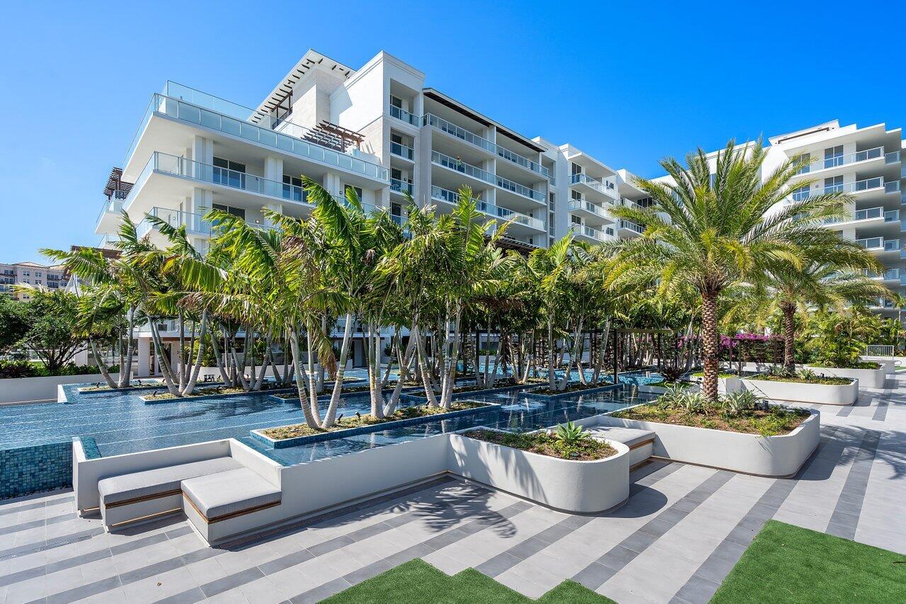200 SE Mizner Boulevard 307