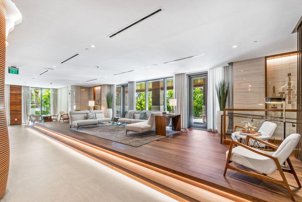 200 SE Mizner Boulevard 307
