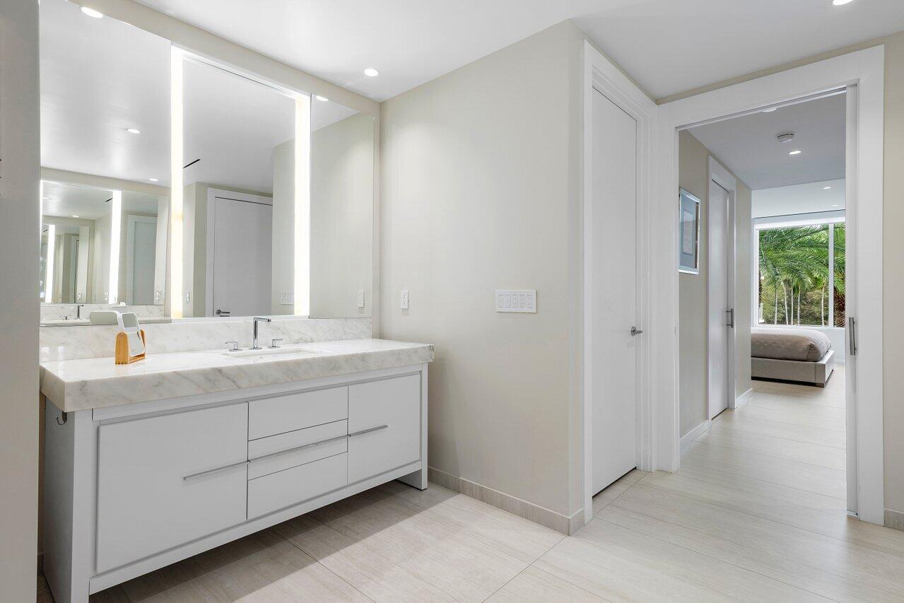 200 SE Mizner Boulevard 307