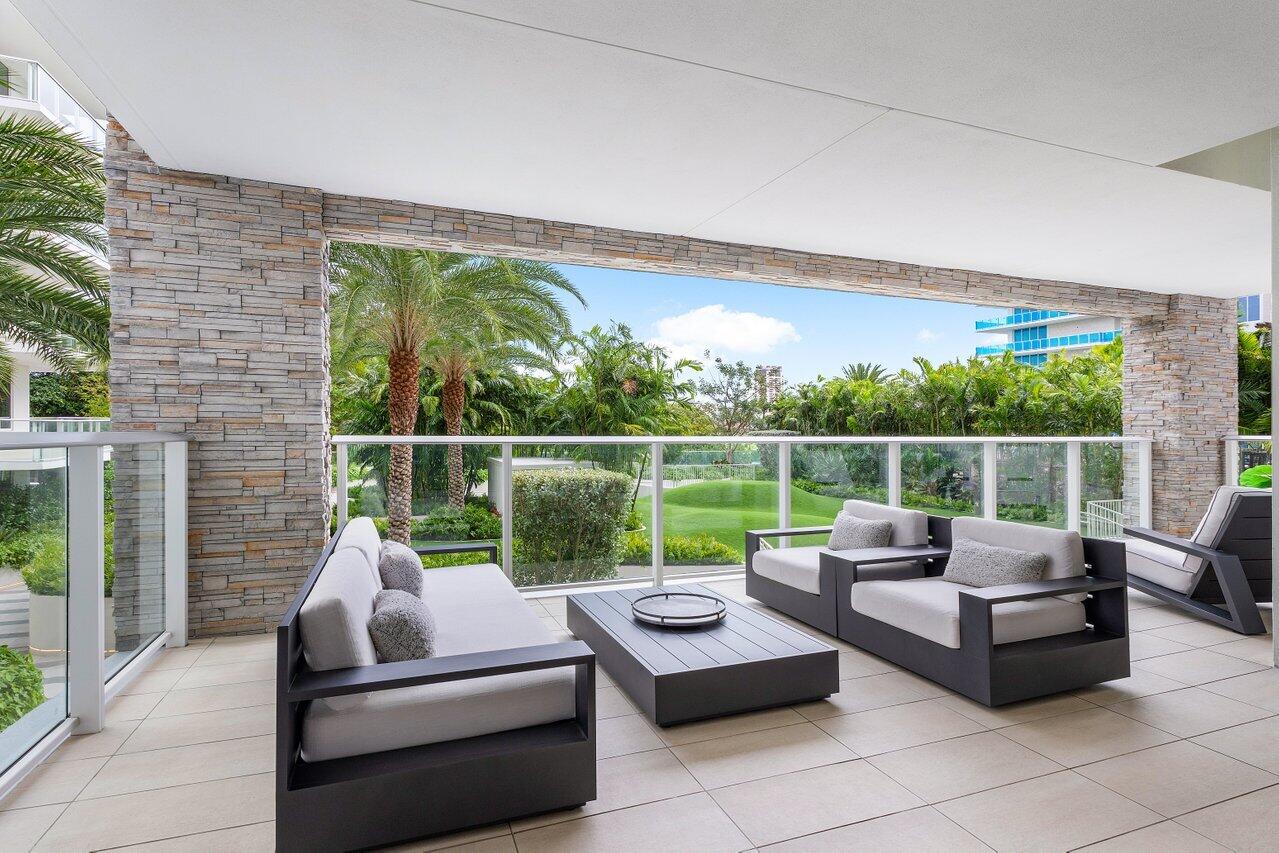 200 SE Mizner Boulevard 307