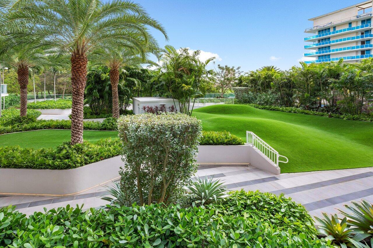 200 SE Mizner Boulevard 307