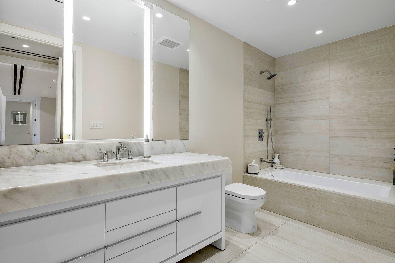 200 SE Mizner Boulevard 307