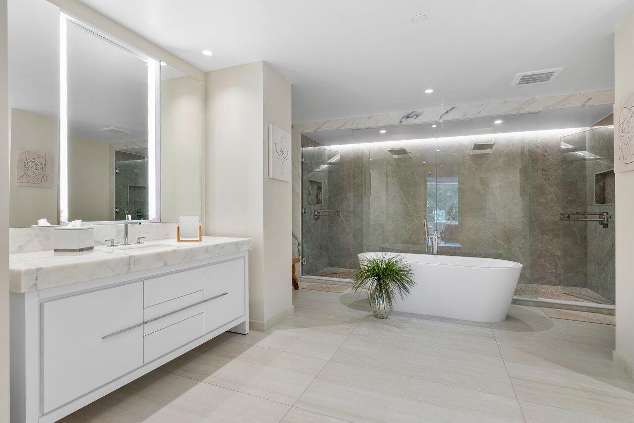 200 SE Mizner Boulevard 307