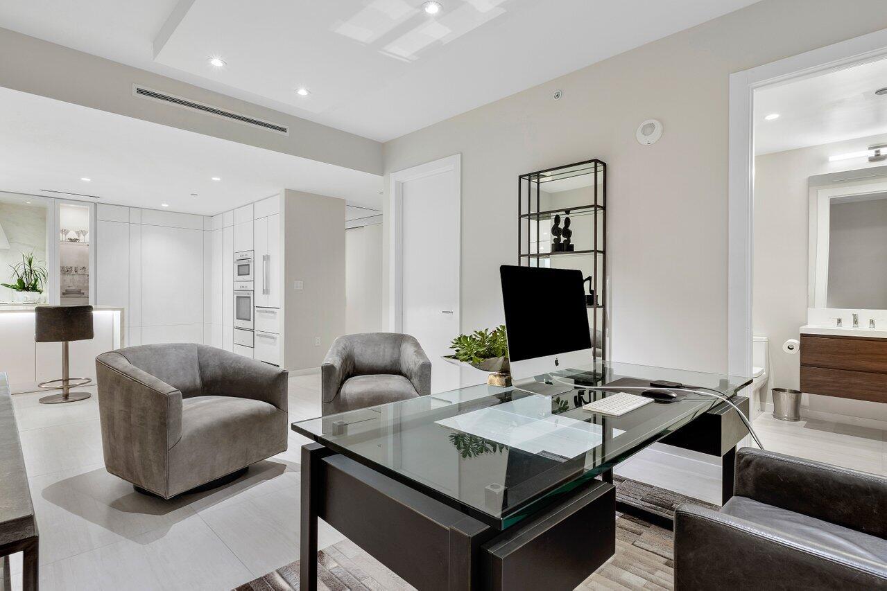 200 SE Mizner Boulevard 307