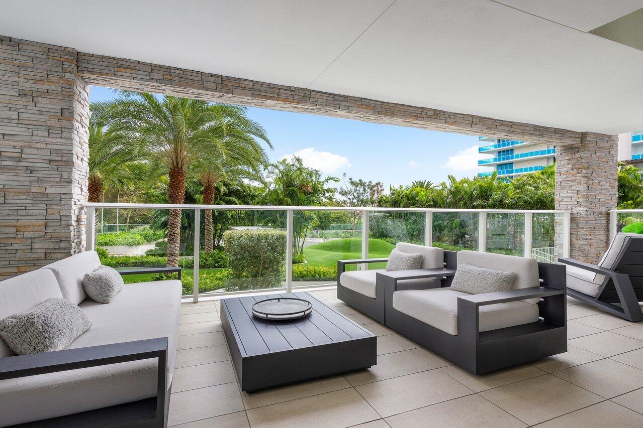 200 SE Mizner Boulevard 307