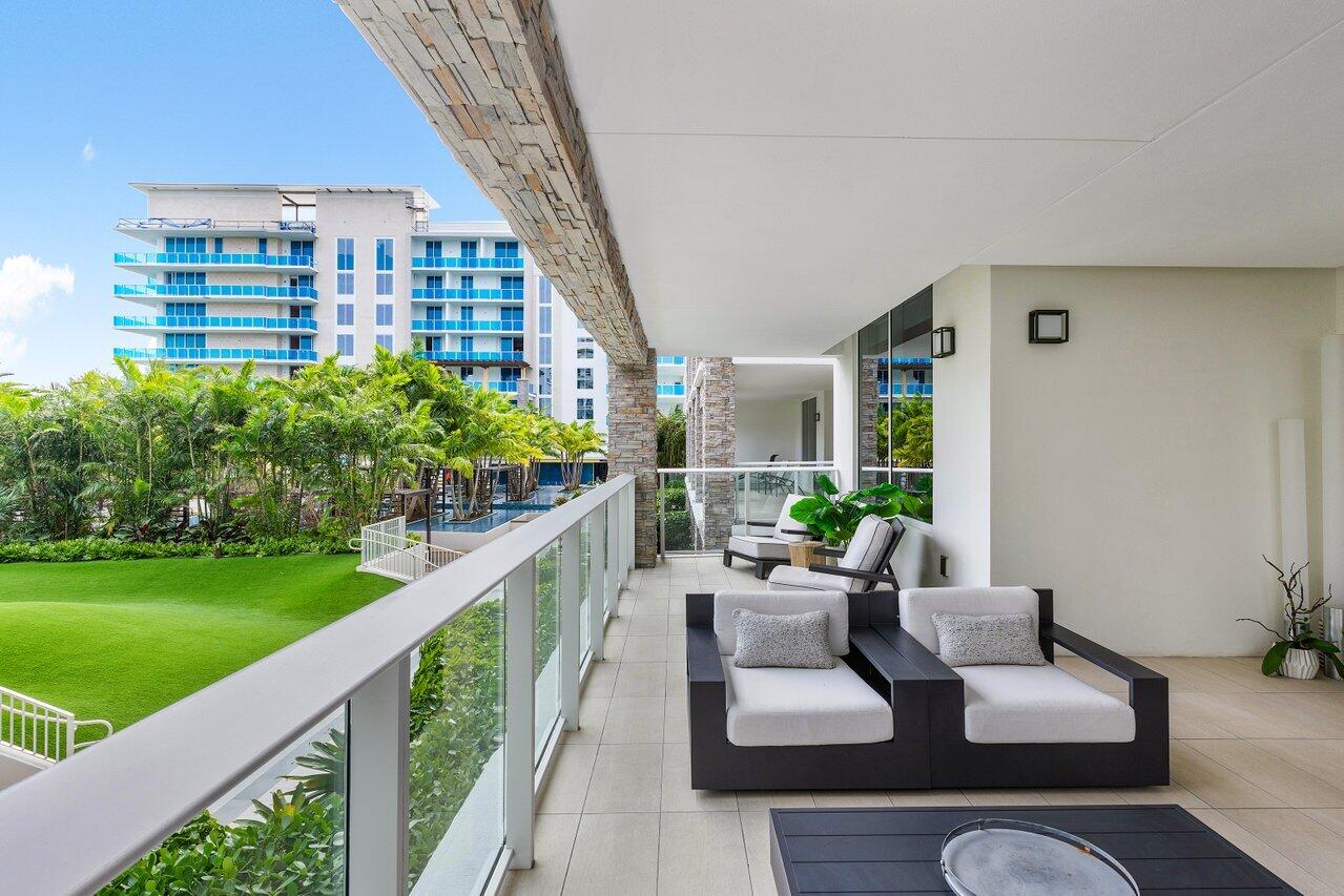 200 SE Mizner Boulevard 307
