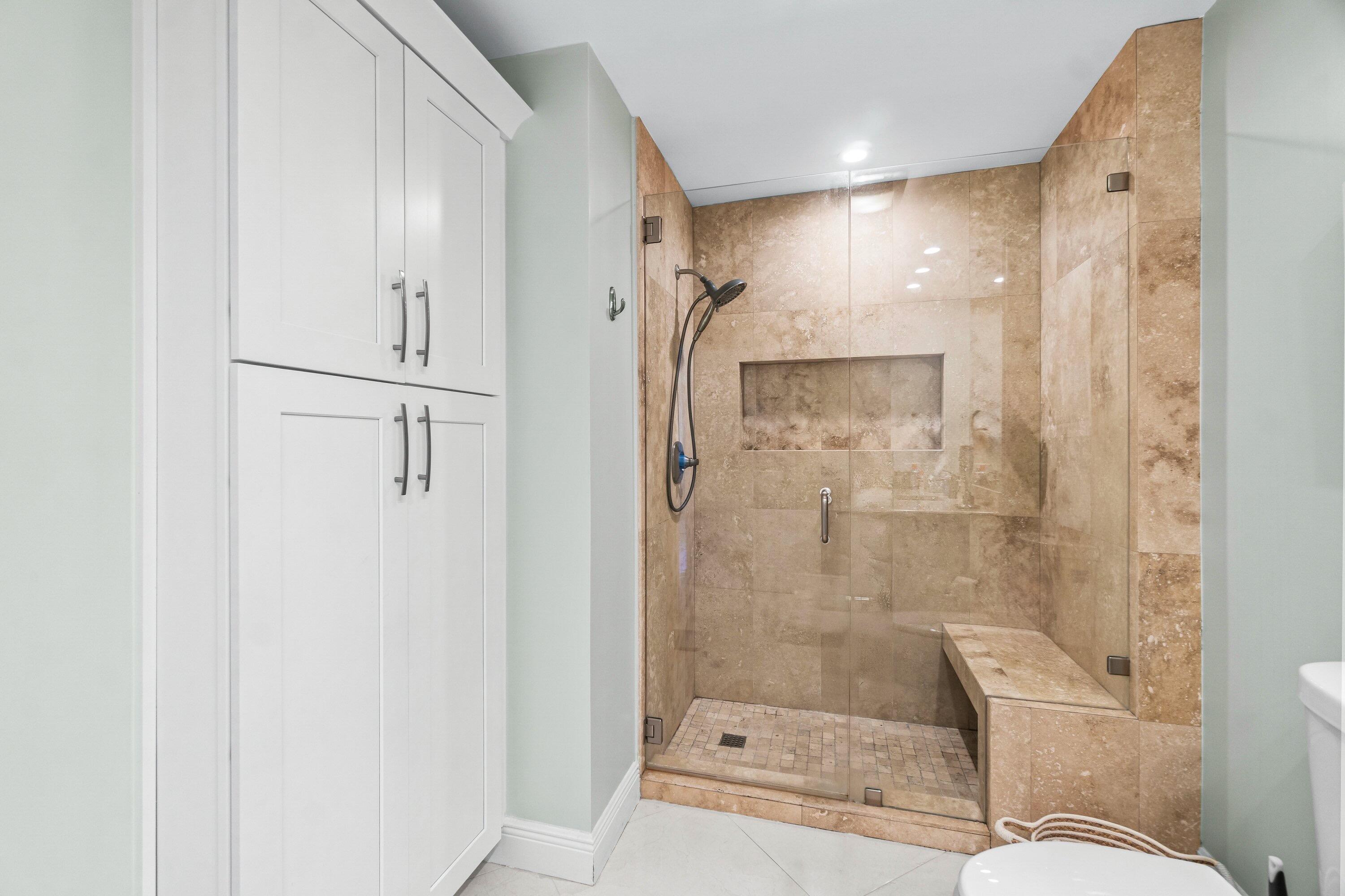 24 Stratford Drive E D