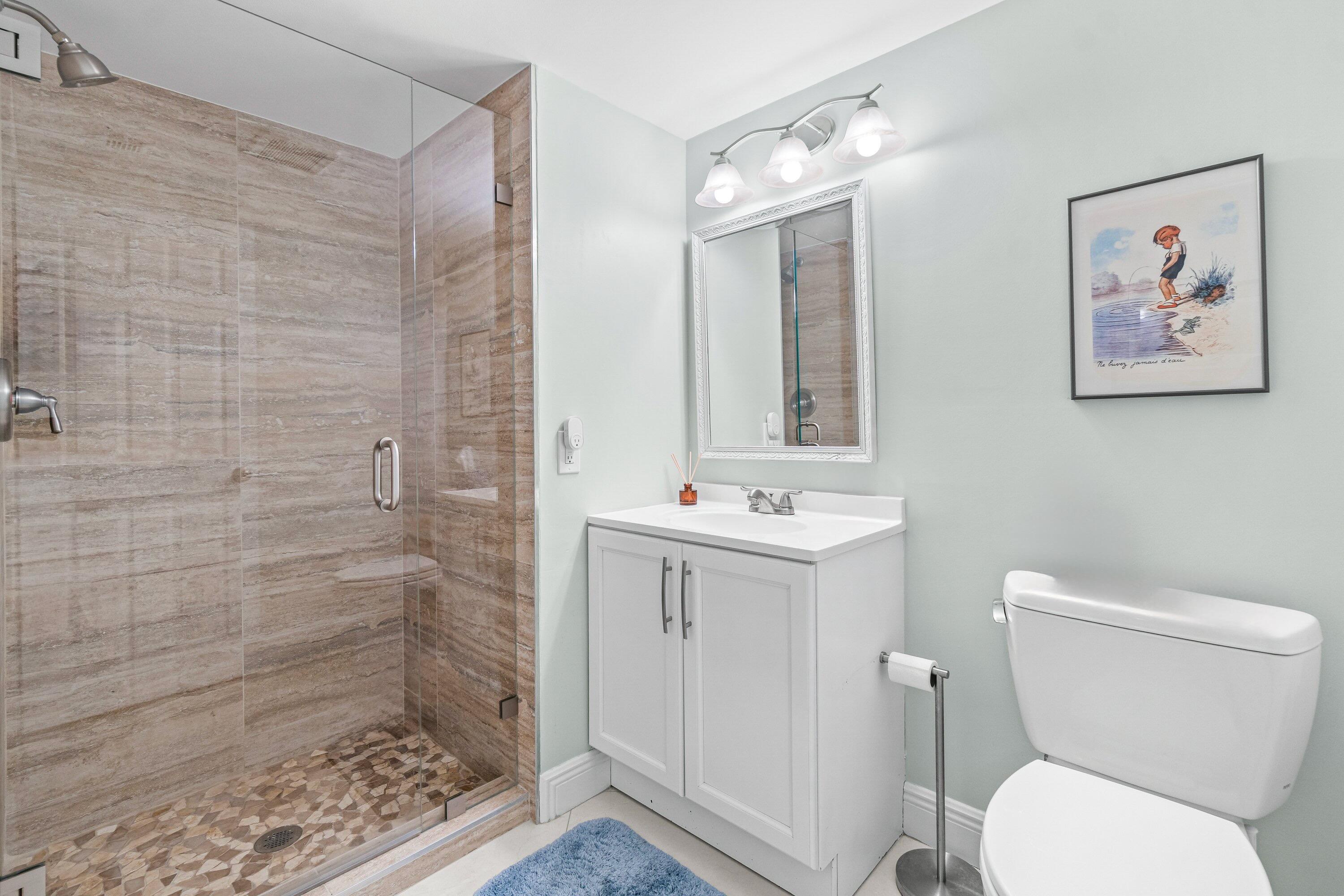 24 Stratford Drive E D