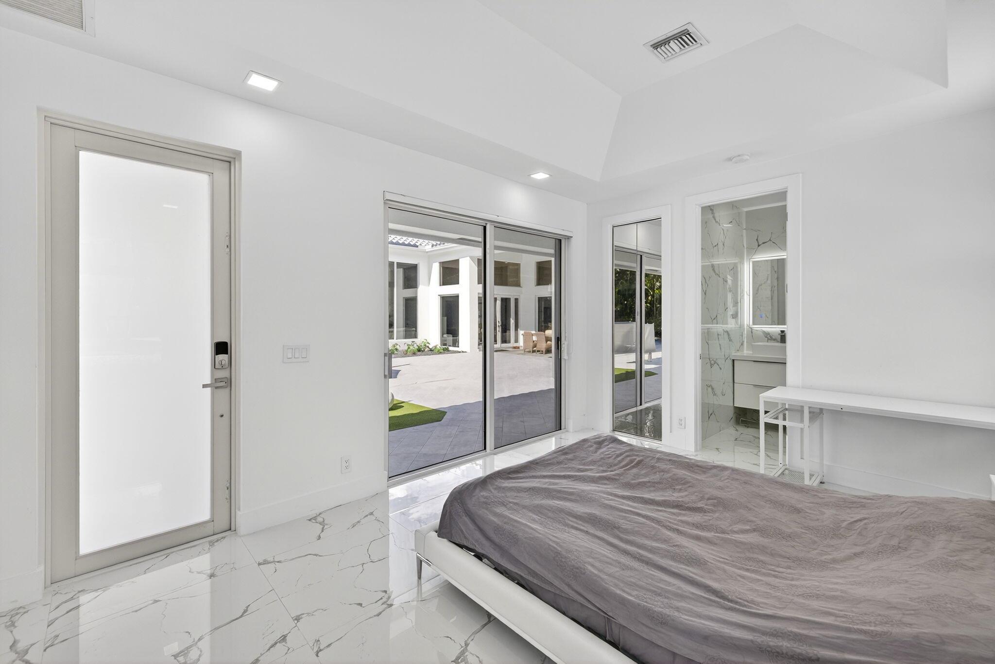 2673 NW 64th Boulevard