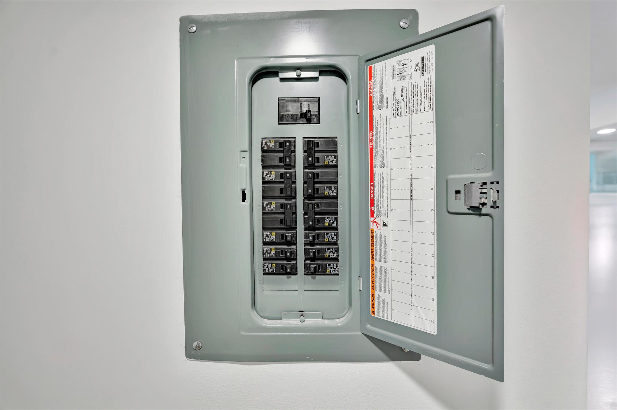 501 Seafarer Circle 204