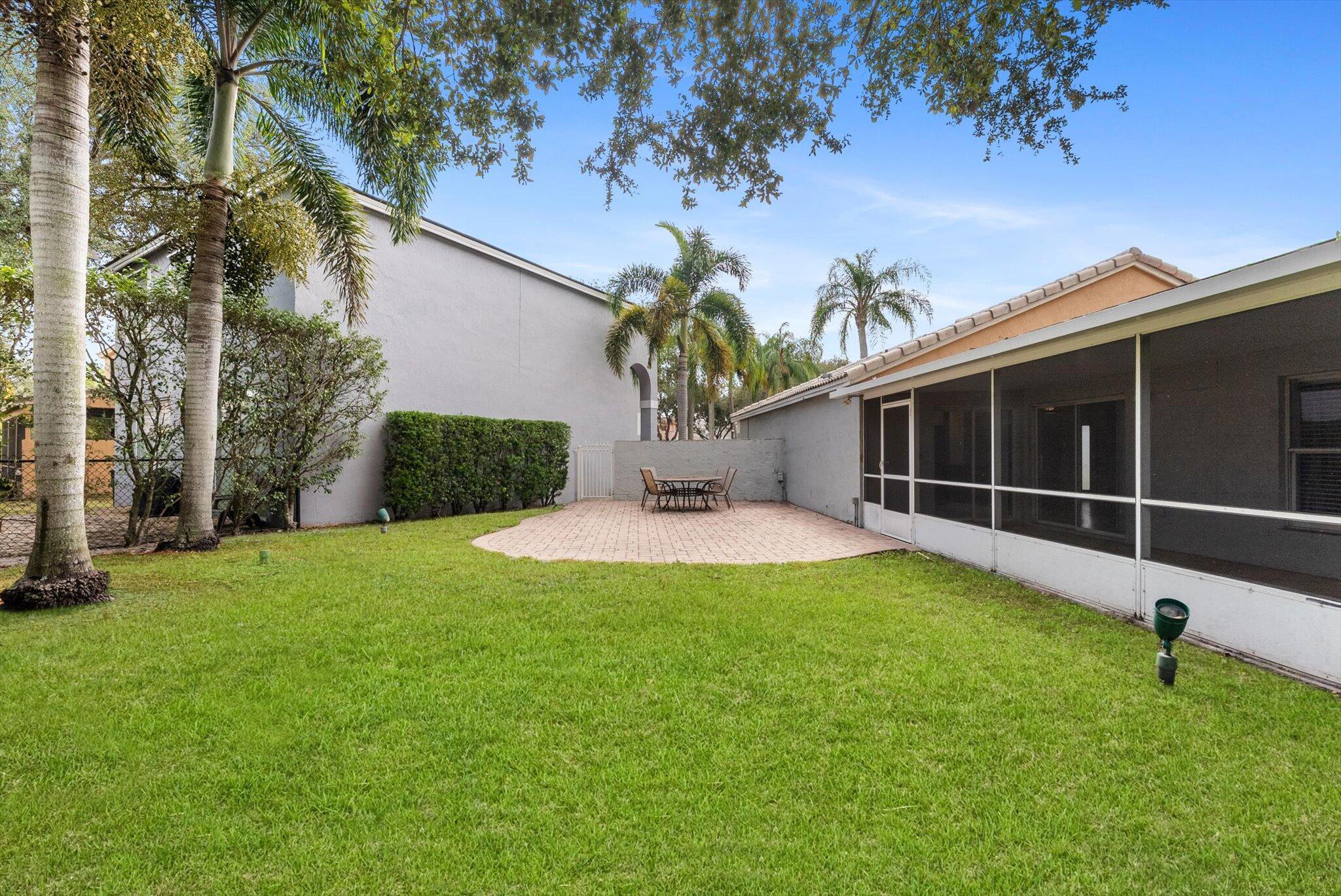 5857 Eagle Cay Circle