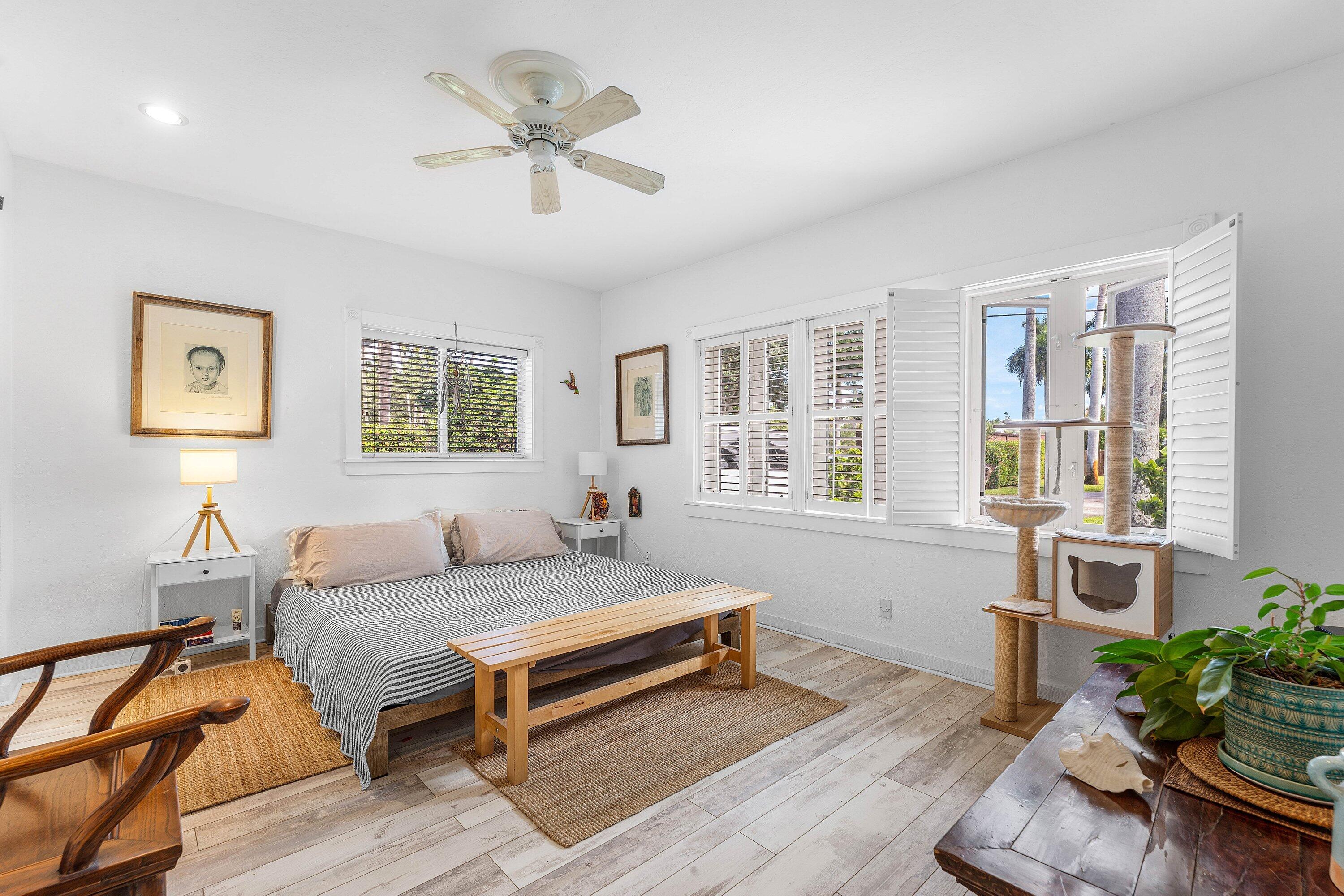 2573 SW 30th Terrace