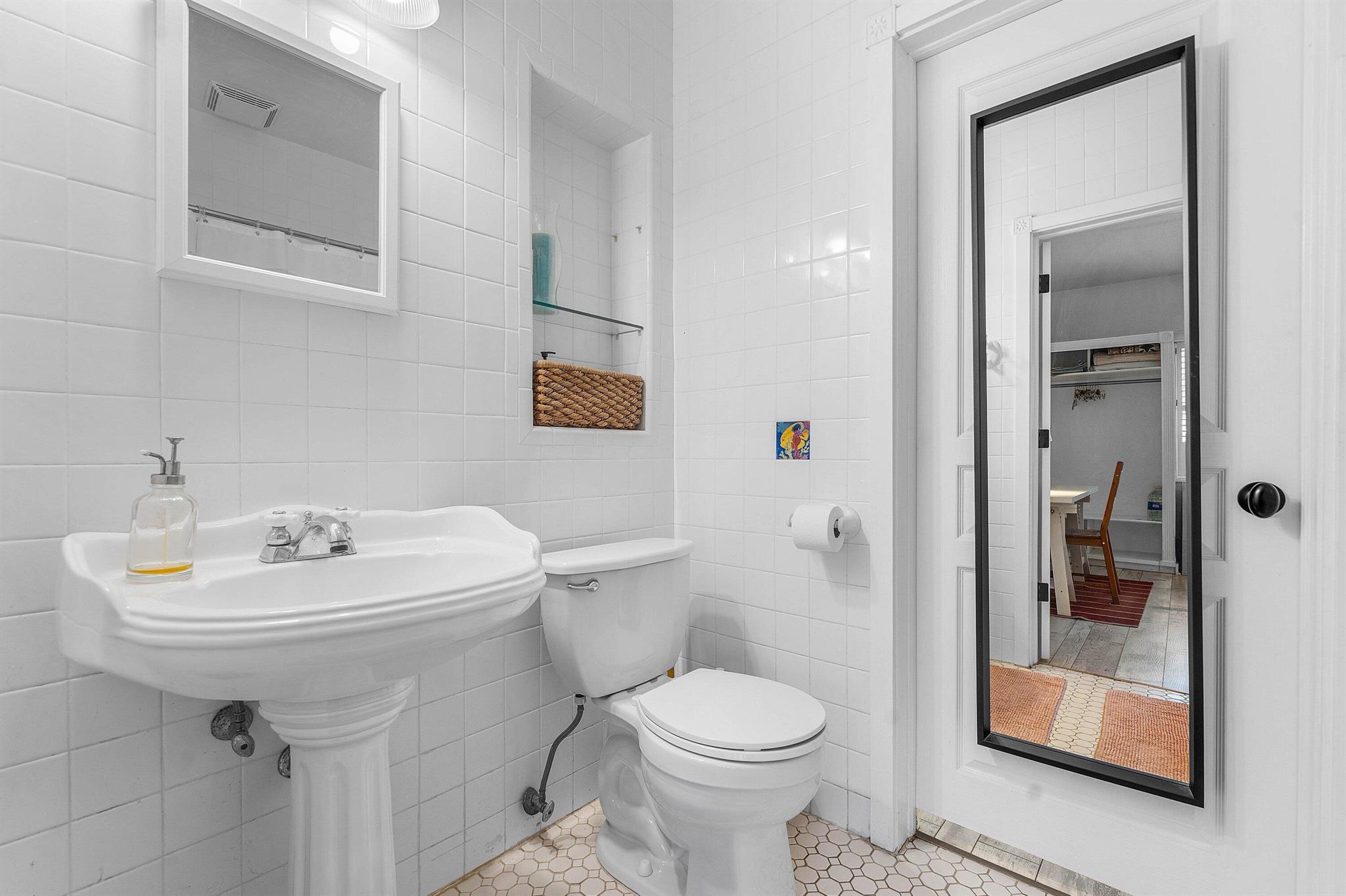 2573 SW 30th Terrace