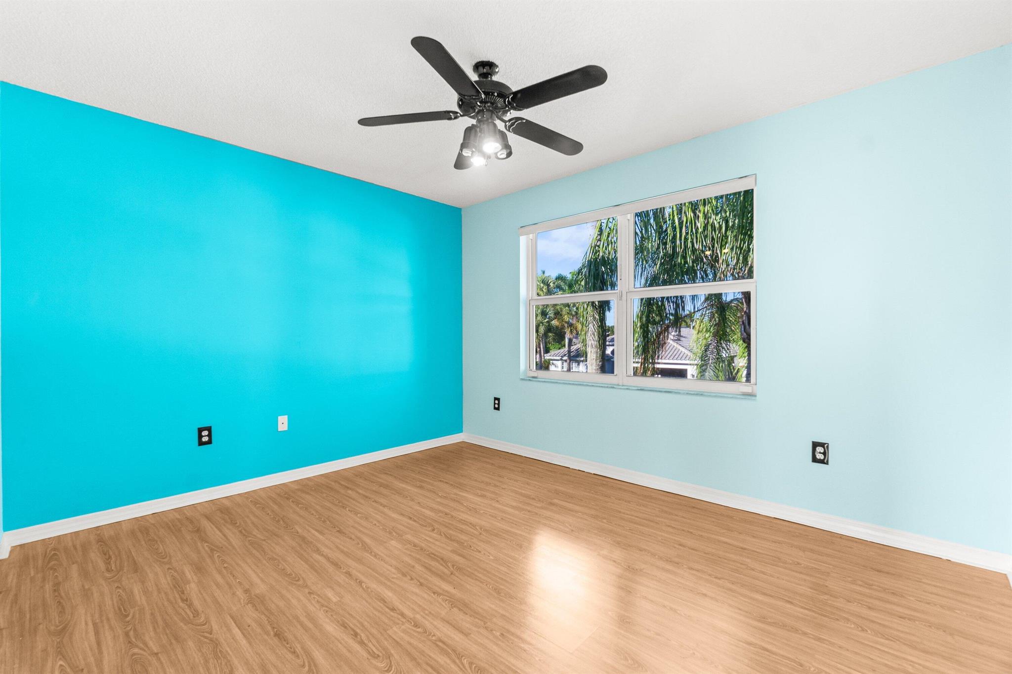 11876 NW 55th Street 11876