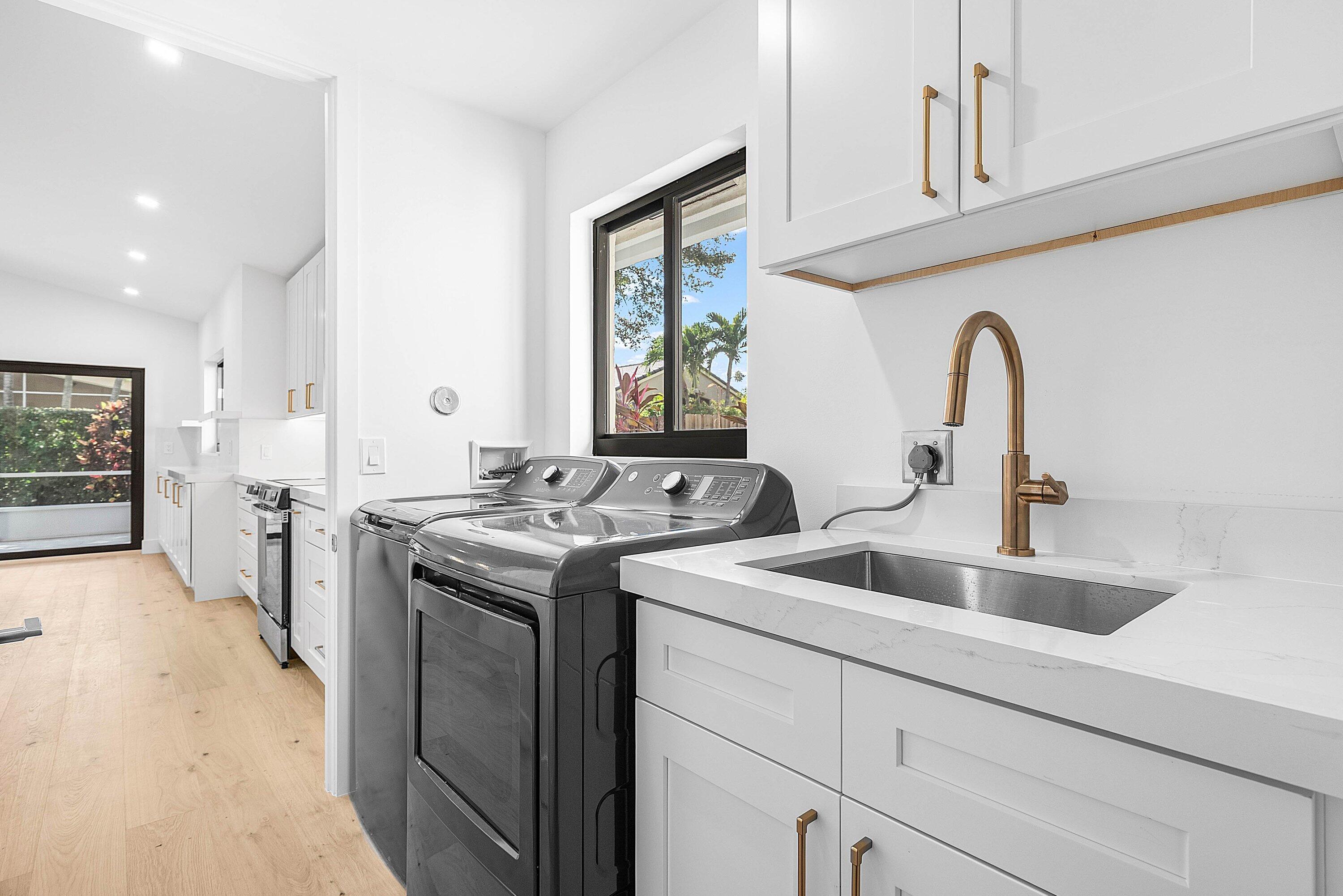 5723 Aspen Ridge Circle