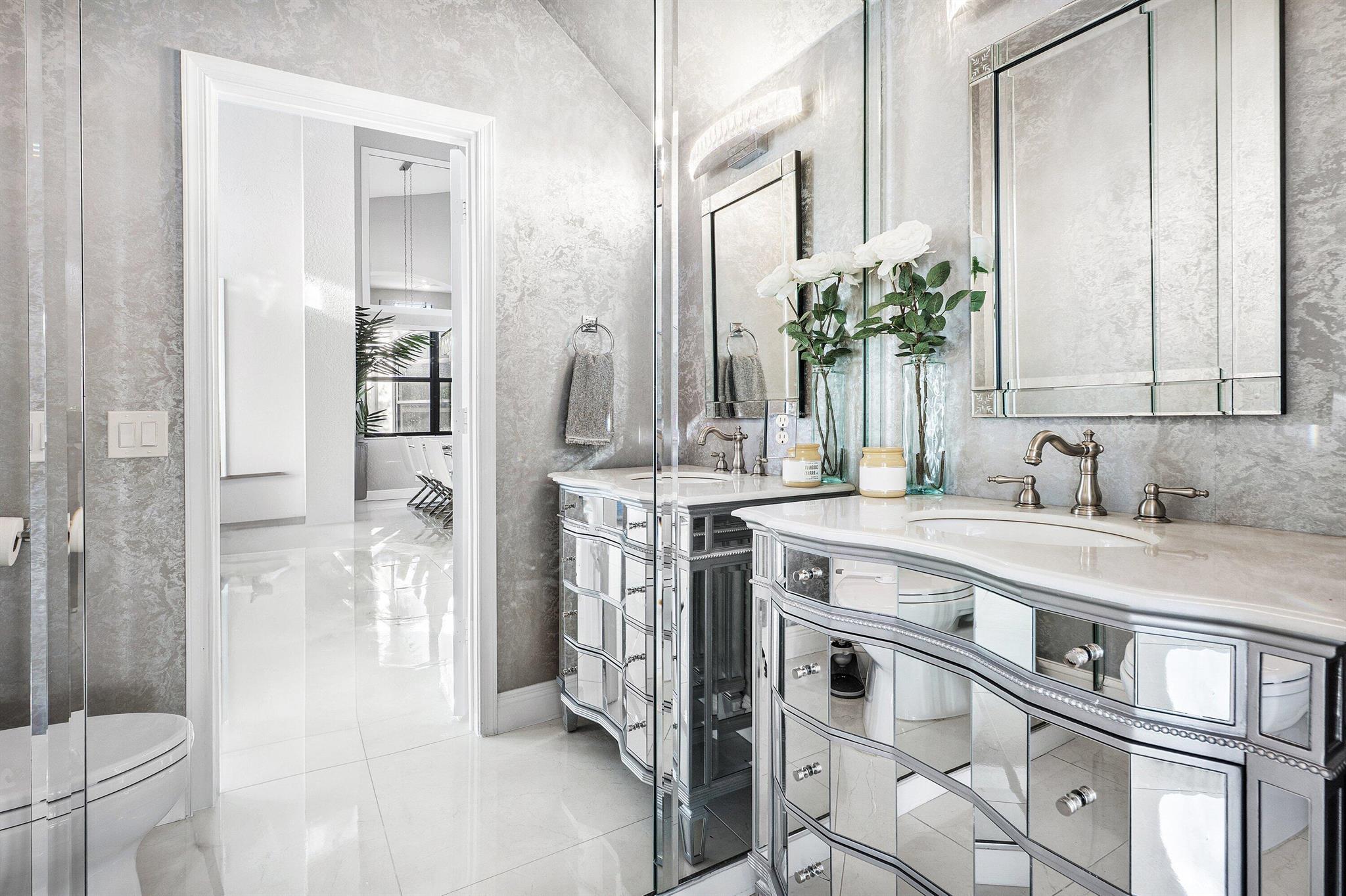 7056 NW 67th Terrace