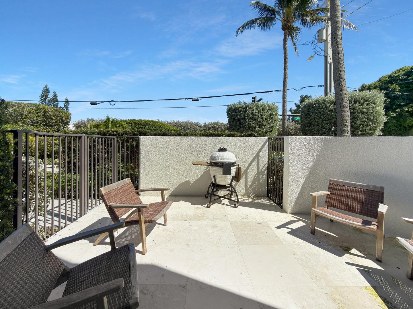 800 N Ocean Boulevard 4