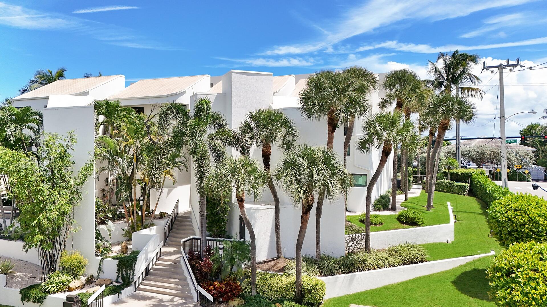 800 N Ocean Boulevard 4