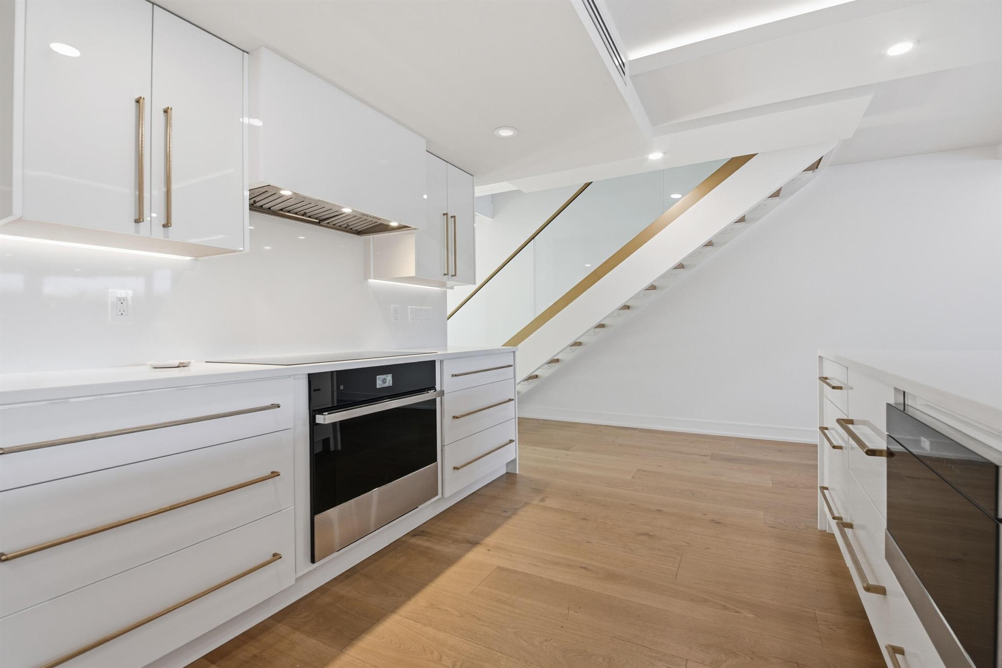 800 N Ocean Boulevard 4